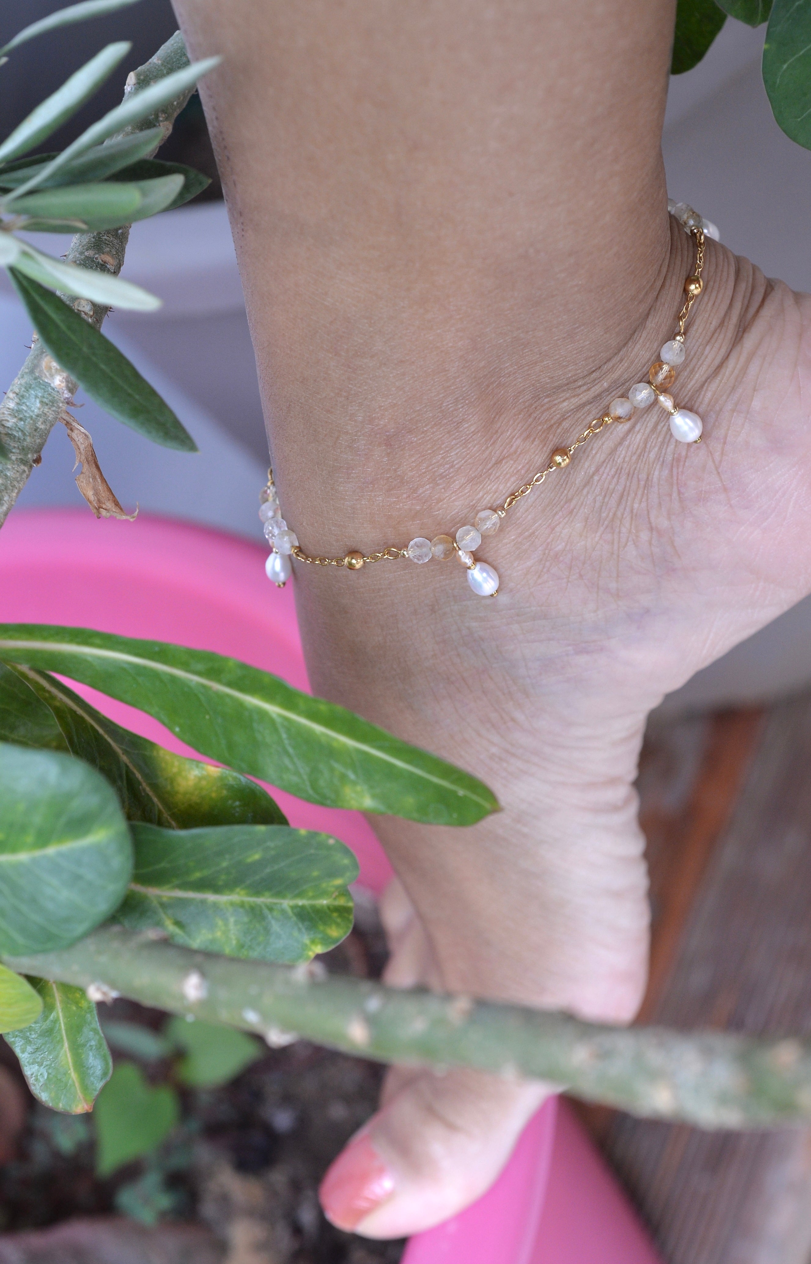 Chaîne de cheville Céline - Citrine et perles d’eau douce