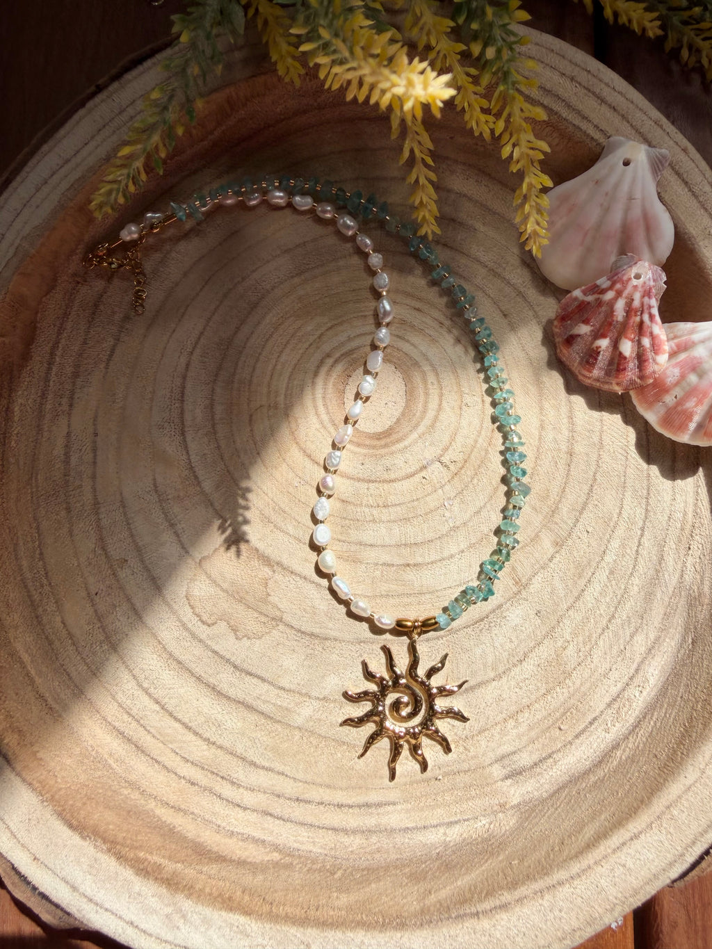 Collier Apatite Bleue & Perles d’Eau Douce – Soleil