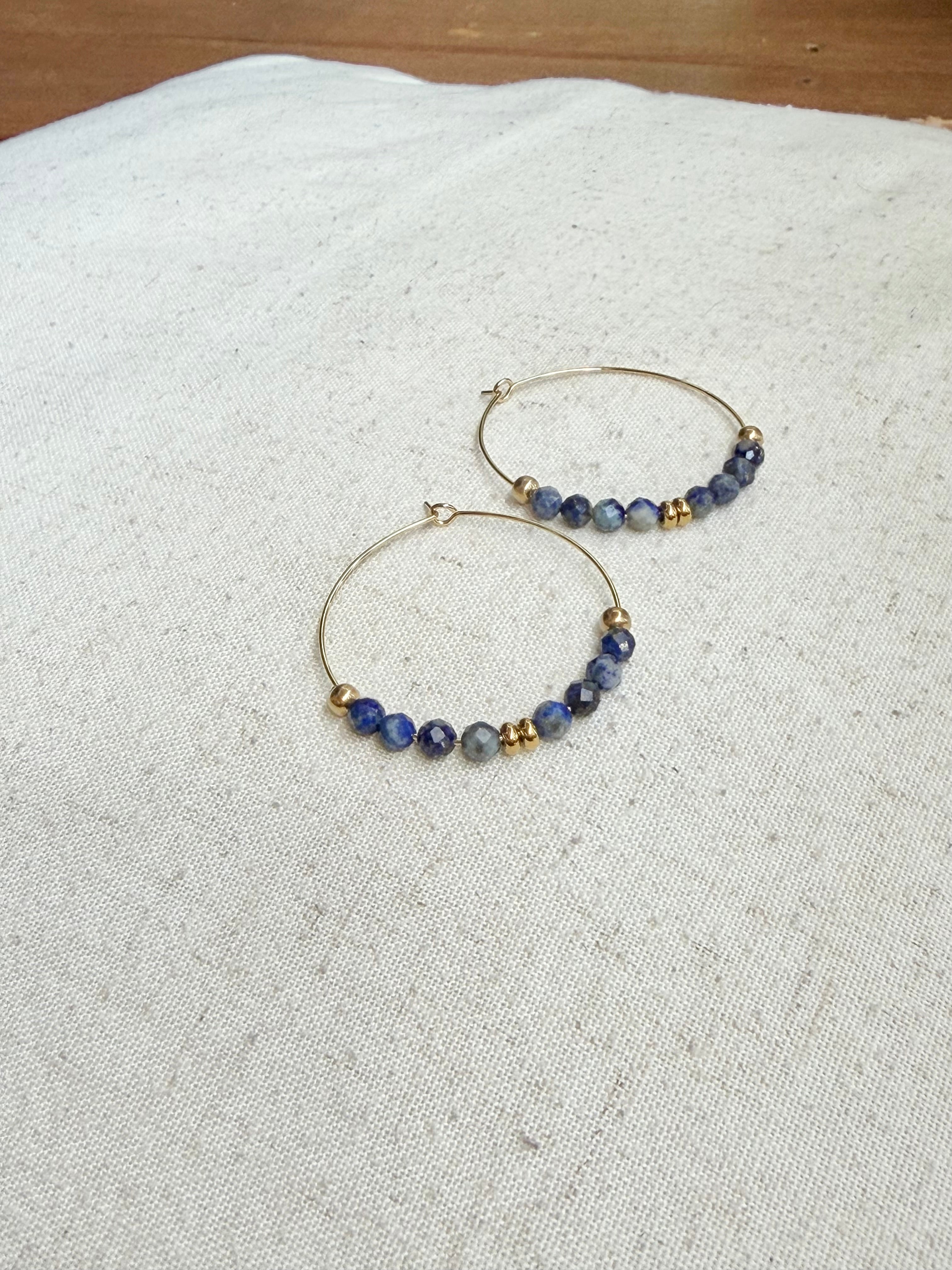 Boucles d’oreilles Nayra – Lapis-lazuli et acier inoxydable
