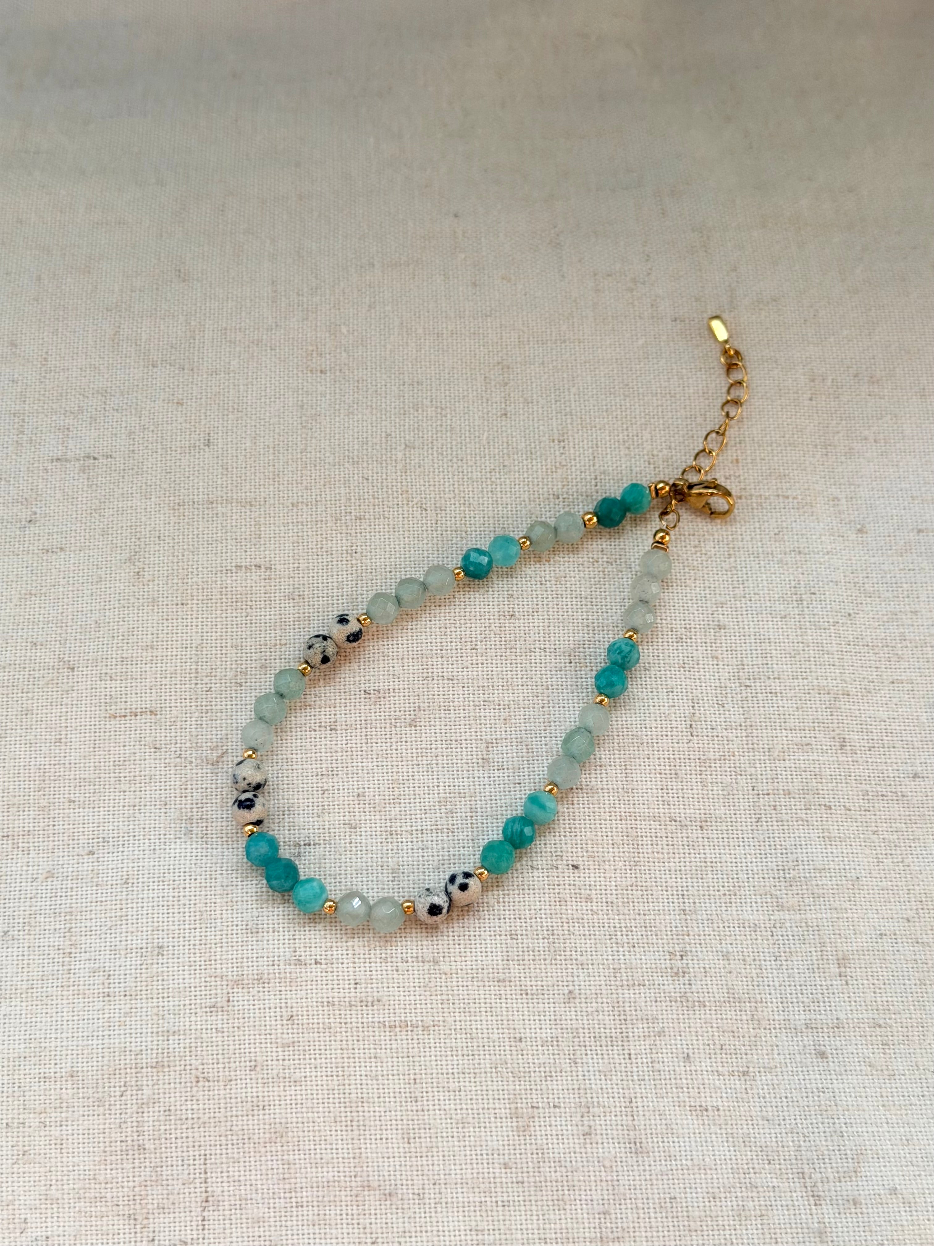 Bracelet en pierres naturelles jaspe dalmatien, amazonite et aventurine – Maïna