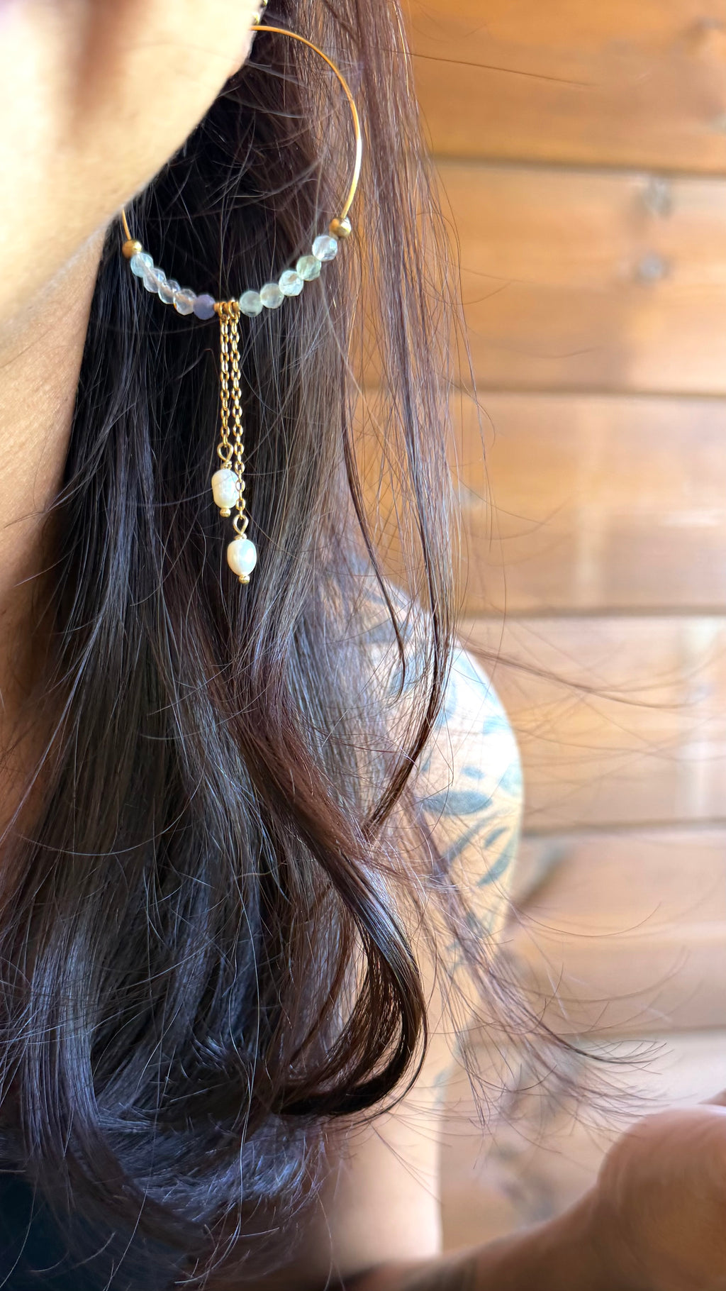 ✨ Boucles d’oreilles Soline – Fluorite naturelle, perle d’eau douce et acier inoxydable