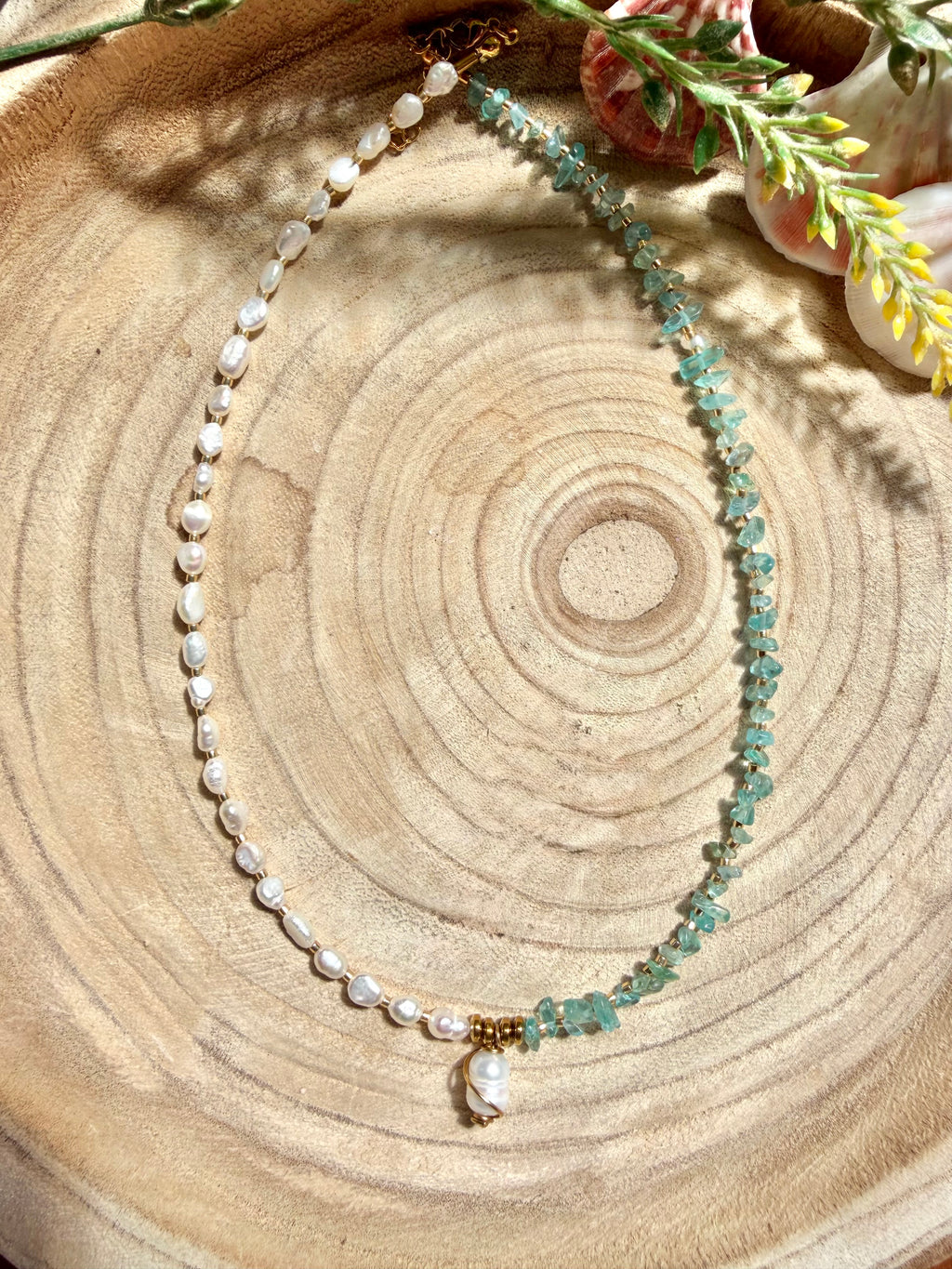 Collier Apatite Bleue & Perles d’Eau Douce – Perle