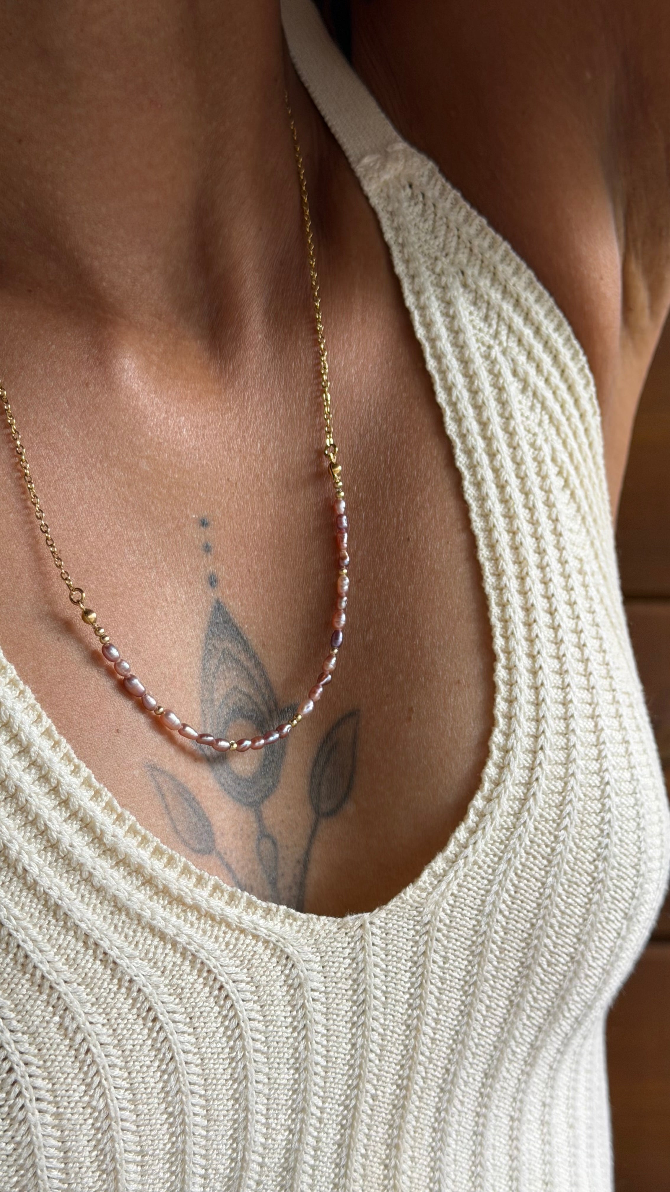 Collier Riviera minimaliste avec mini perles d’eau douce crème – Lunéa