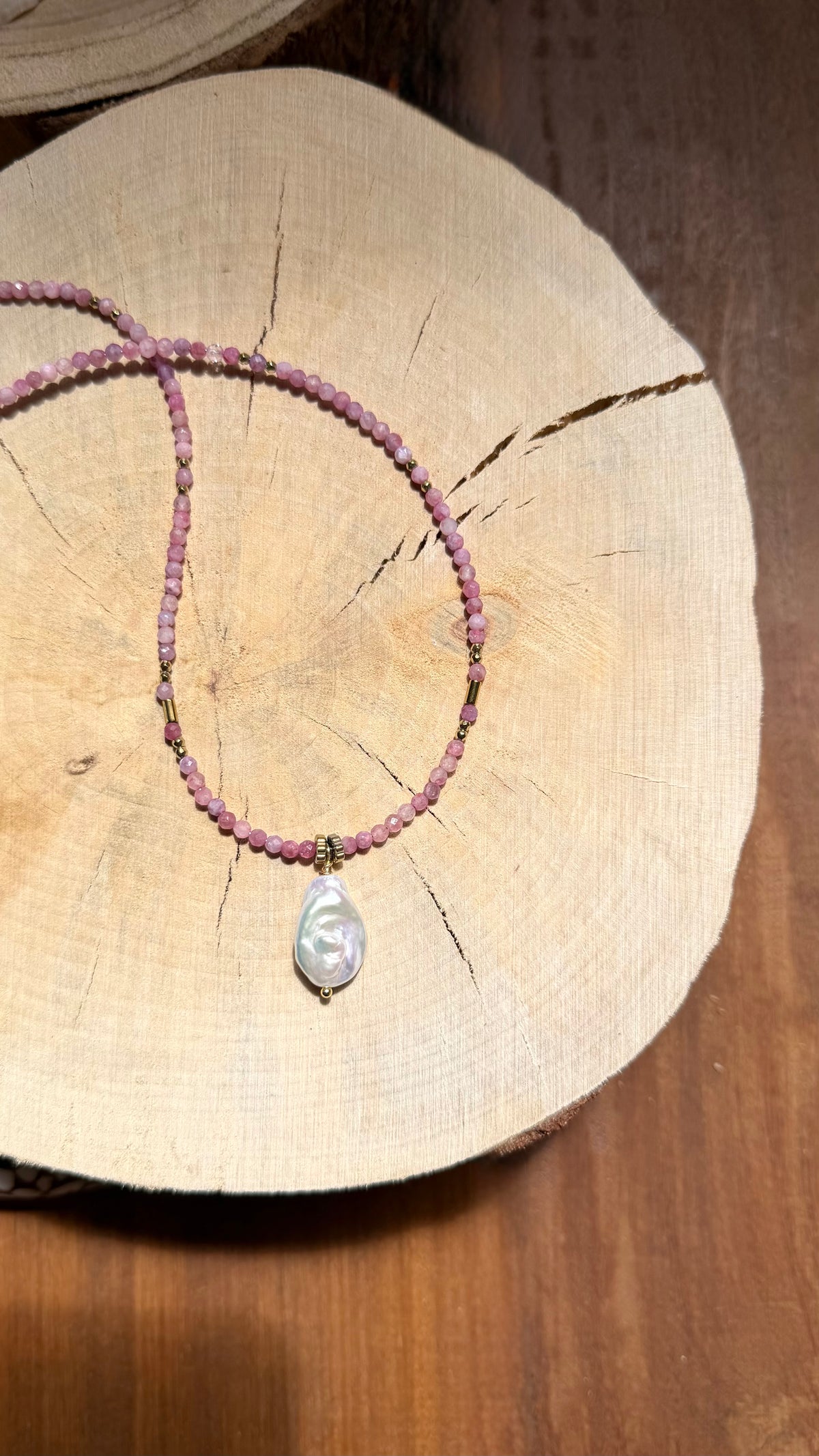 Collier Tourmaline rose & Perle d’eau douce baroque