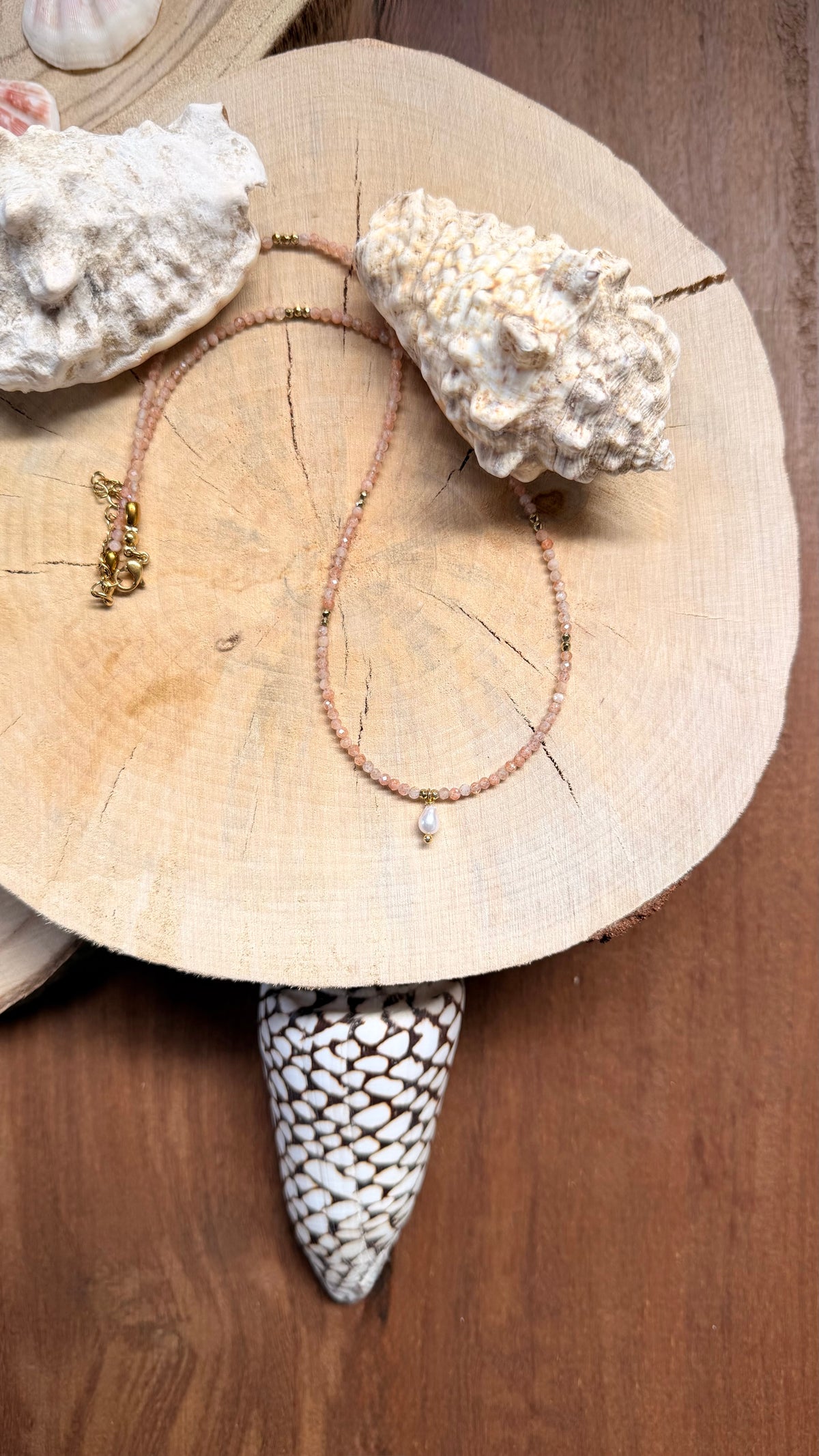 Collier Pierre du soleil & Perle d’eau douce