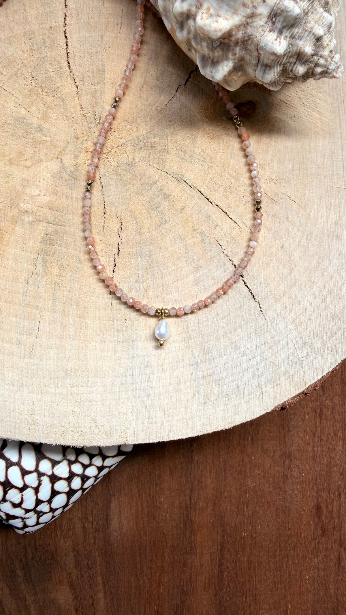 Collier Pierre du soleil & Perle d’eau douce