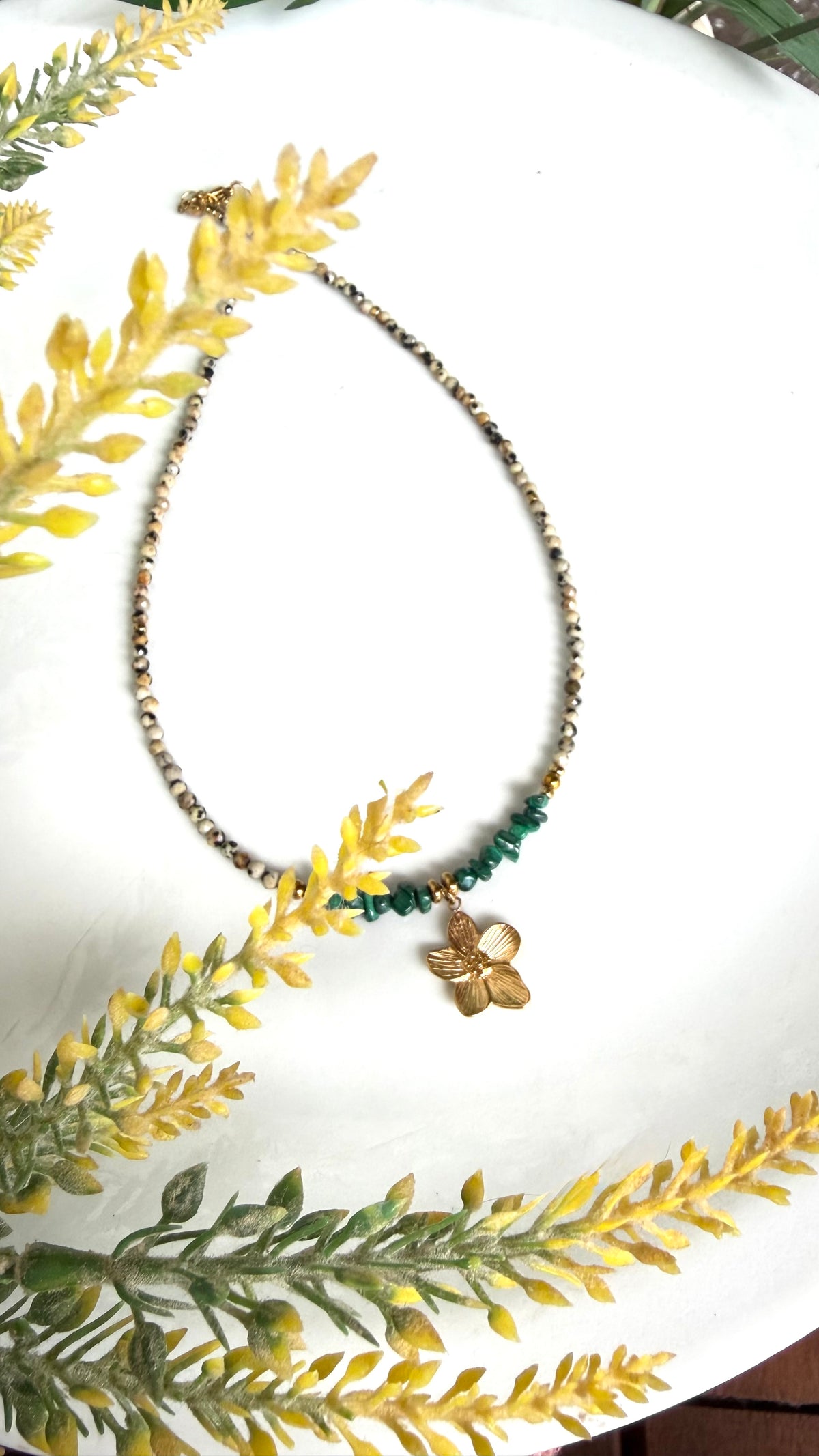 Collier Malachite & Jaspe Dalmatien – Mini Fleur