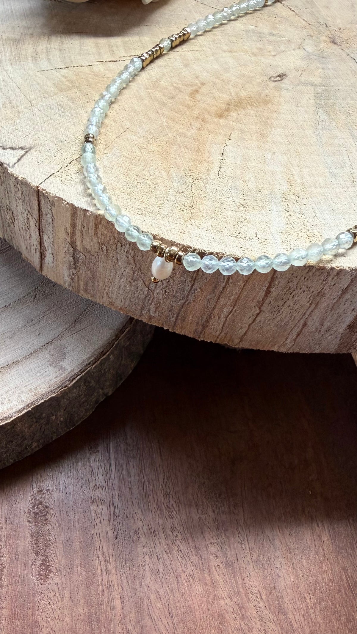 Collier Préhnite & Perle d’eau douce