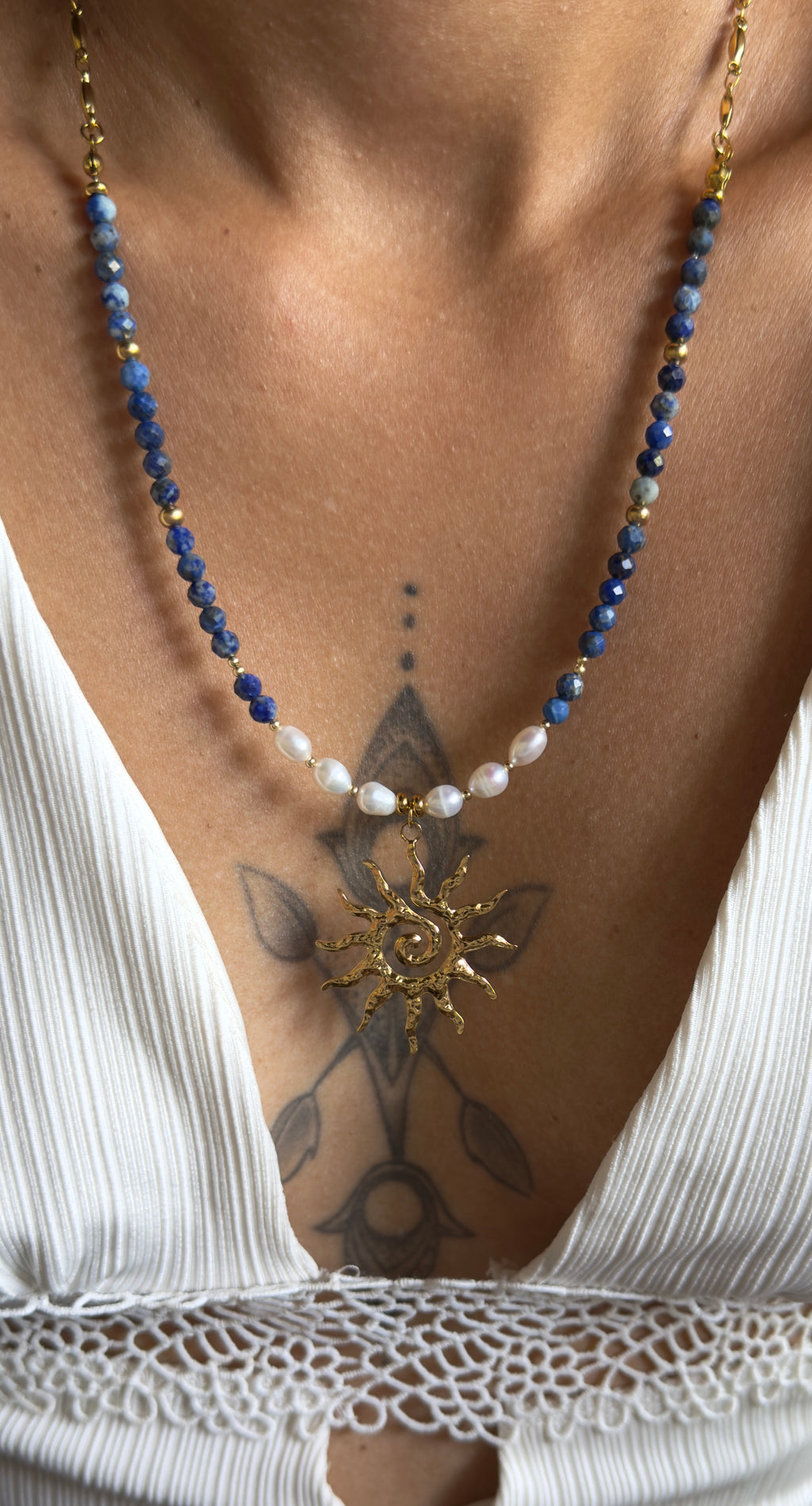 Collier Solea– Perles d’eau douce & Lapis-Lazuli- chaîne en acier inoxydable