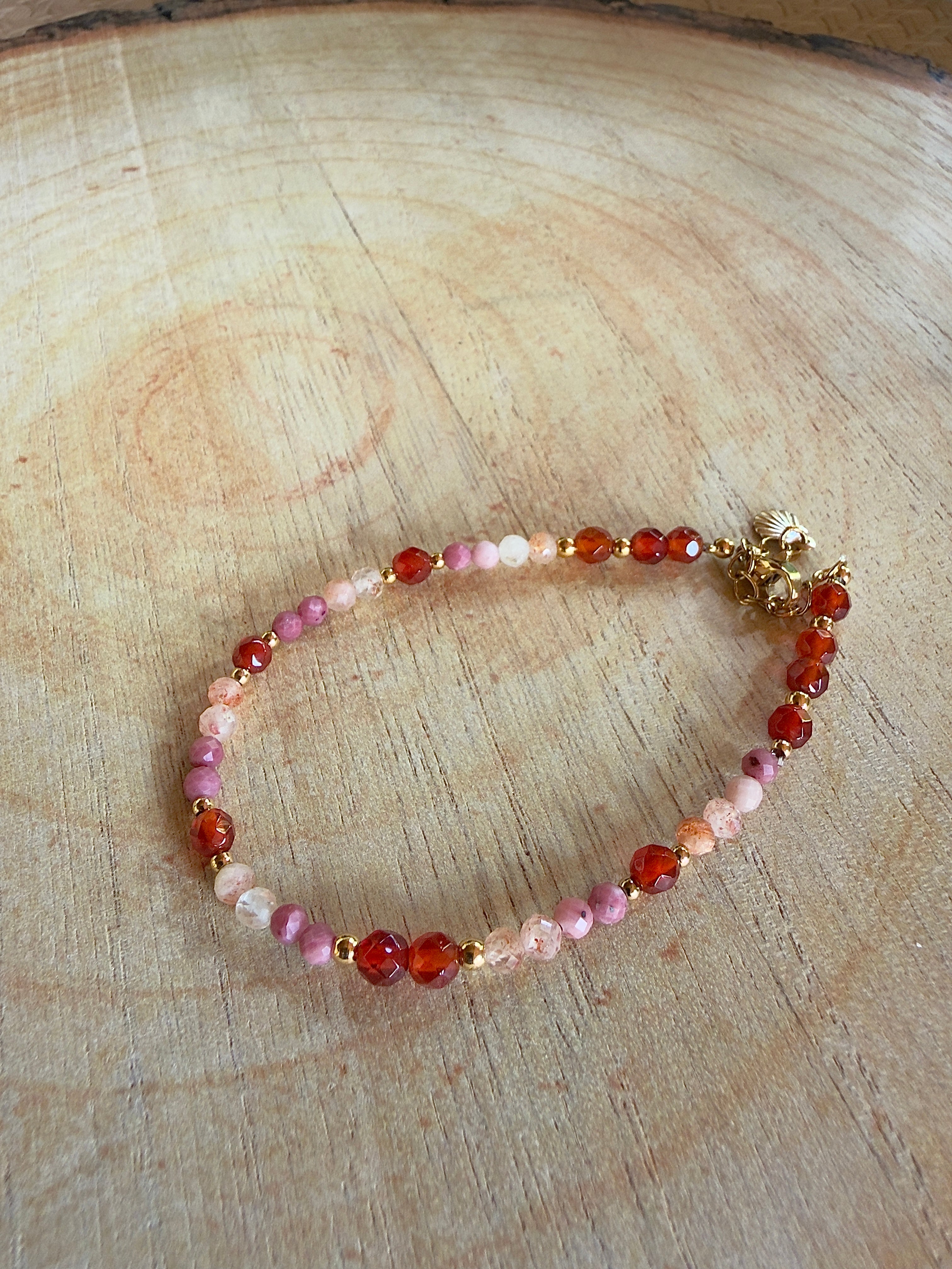 Bracelet en pierres naturelles cornaline, rhodonite et pierre du soleil – Eloria