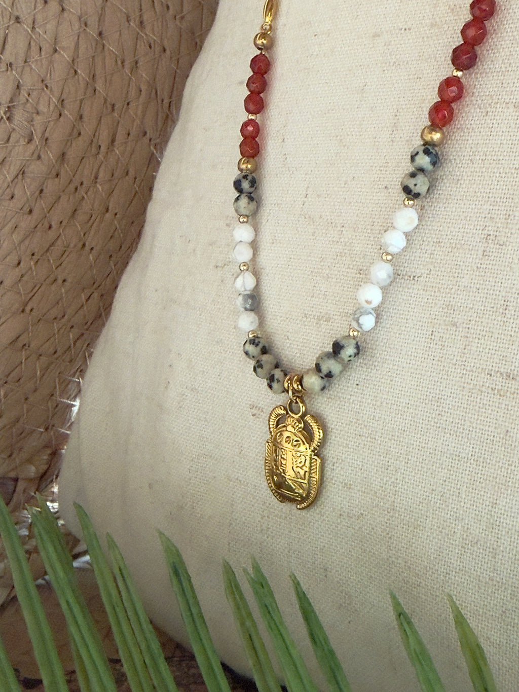 Collier Sora – Cornaline, jaspe dalmatien et howlite