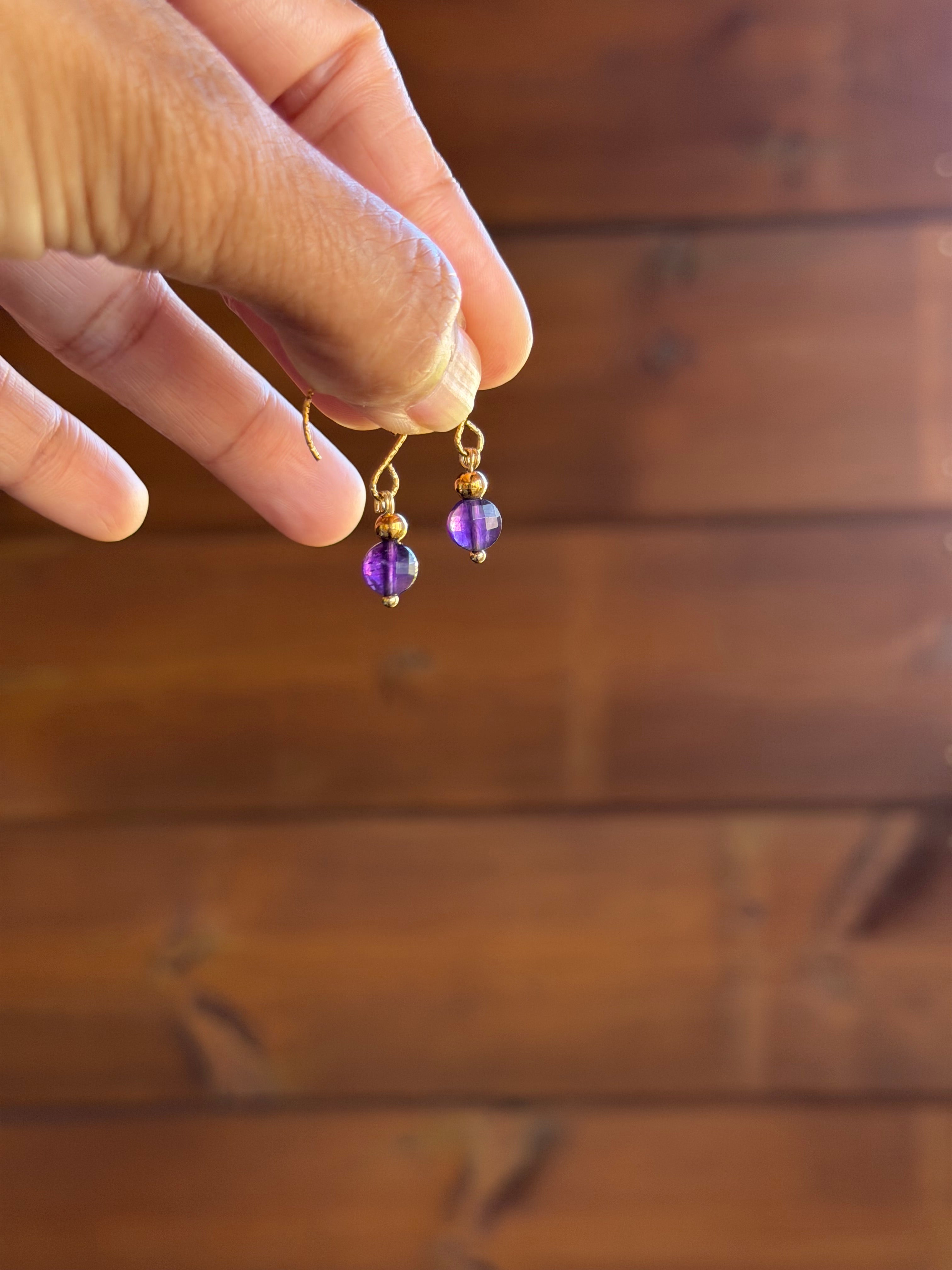 Boucles d’oreilles Améthyste & Hématite Dorée
