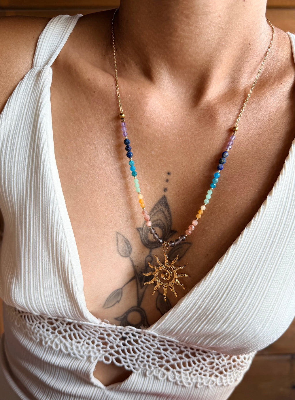 Collier Solaire – Équilibre des 7 Chakras