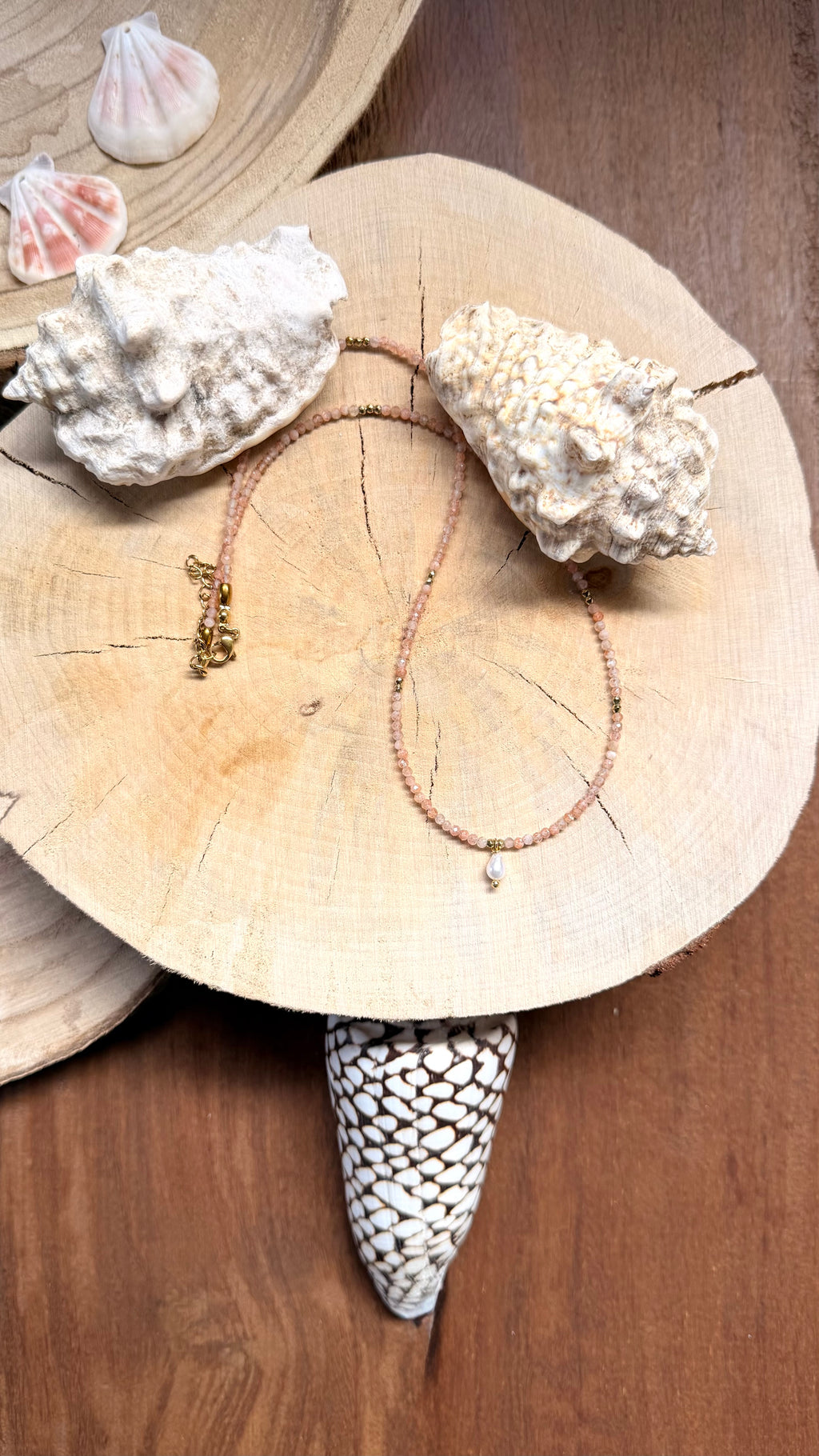 Collier Pierre du soleil & Perle d’eau douce