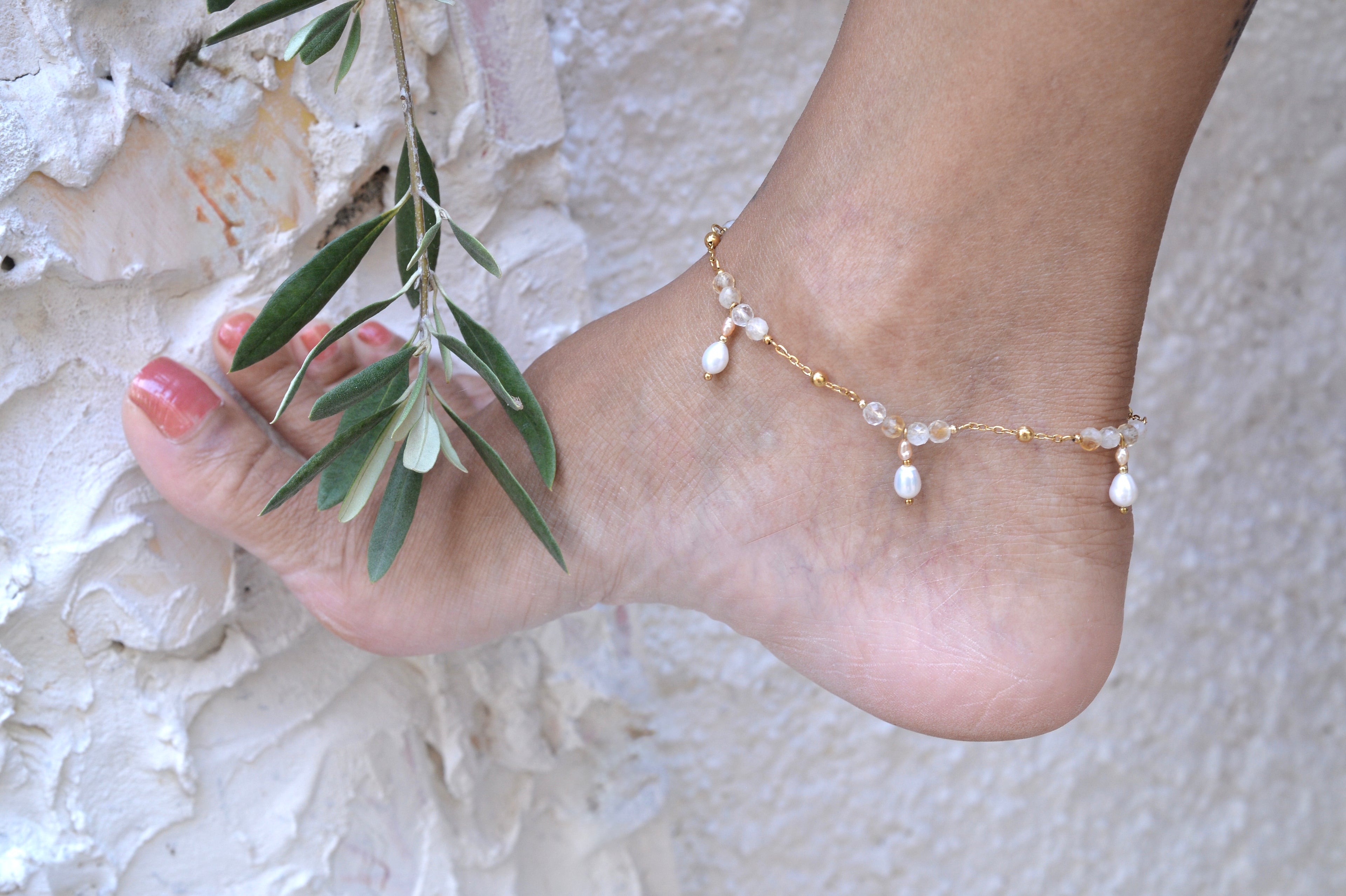 Chaîne de cheville Céline - Citrine et perles d’eau douce