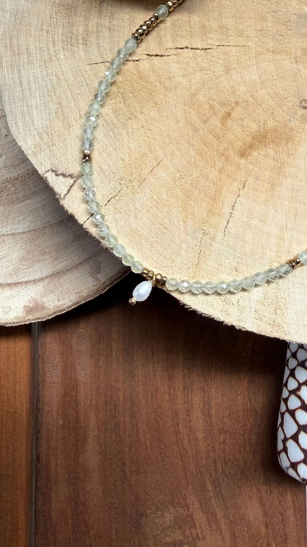 Collier Préhnite & Perle d’eau douce
