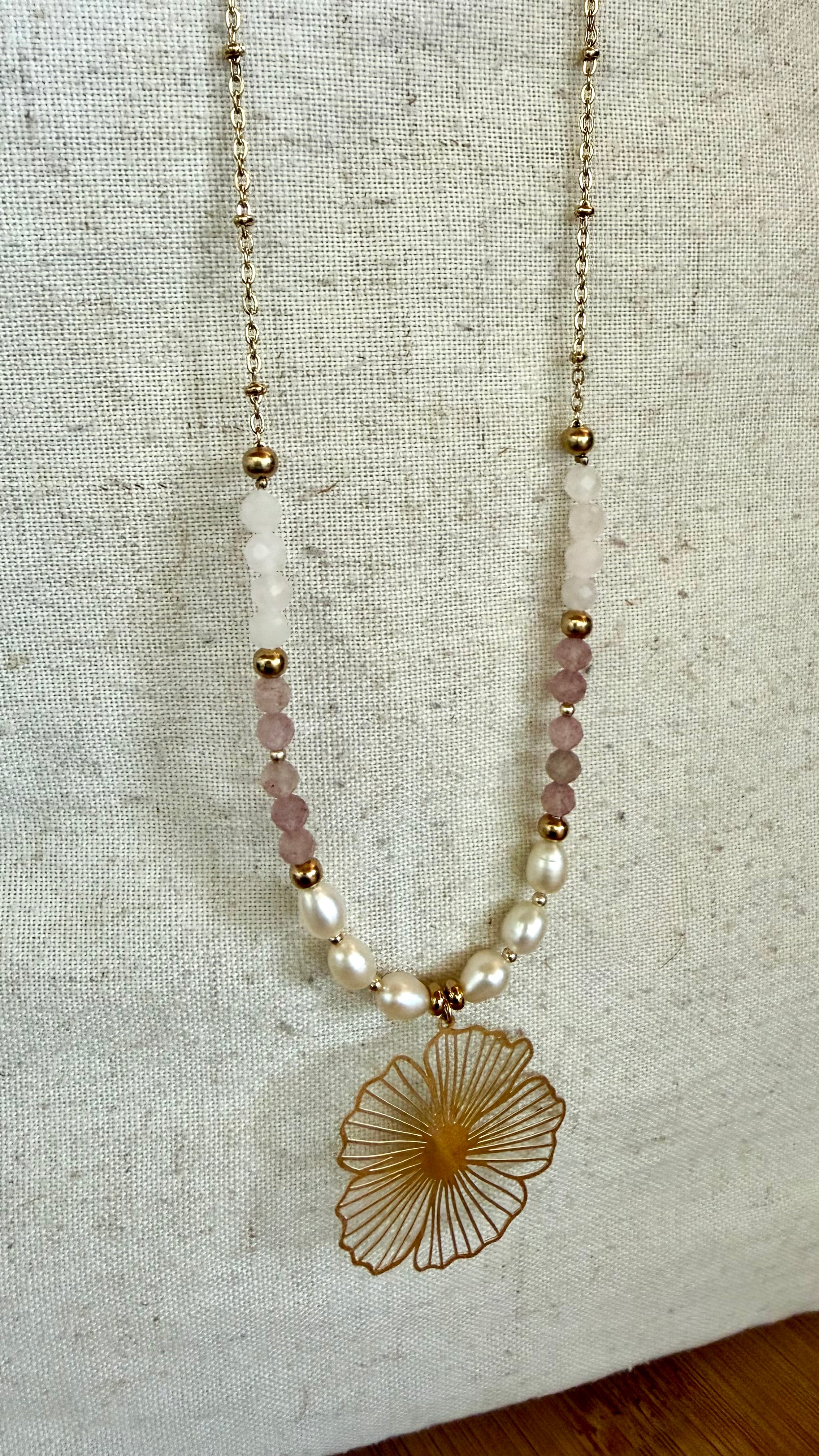 🌸 Collier Éloria - Quartz rose - Quartz Fraise - Perles d'eau douce