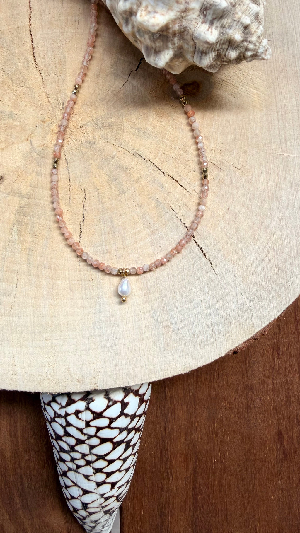 Collier Pierre du soleil & Perle d’eau douce