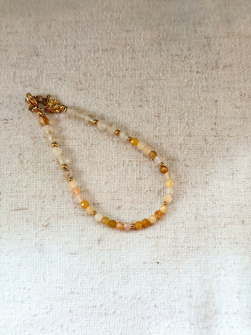 Bracelet en pierres naturelles pierre du soleil, aventurine jaune et citrine – Soléa