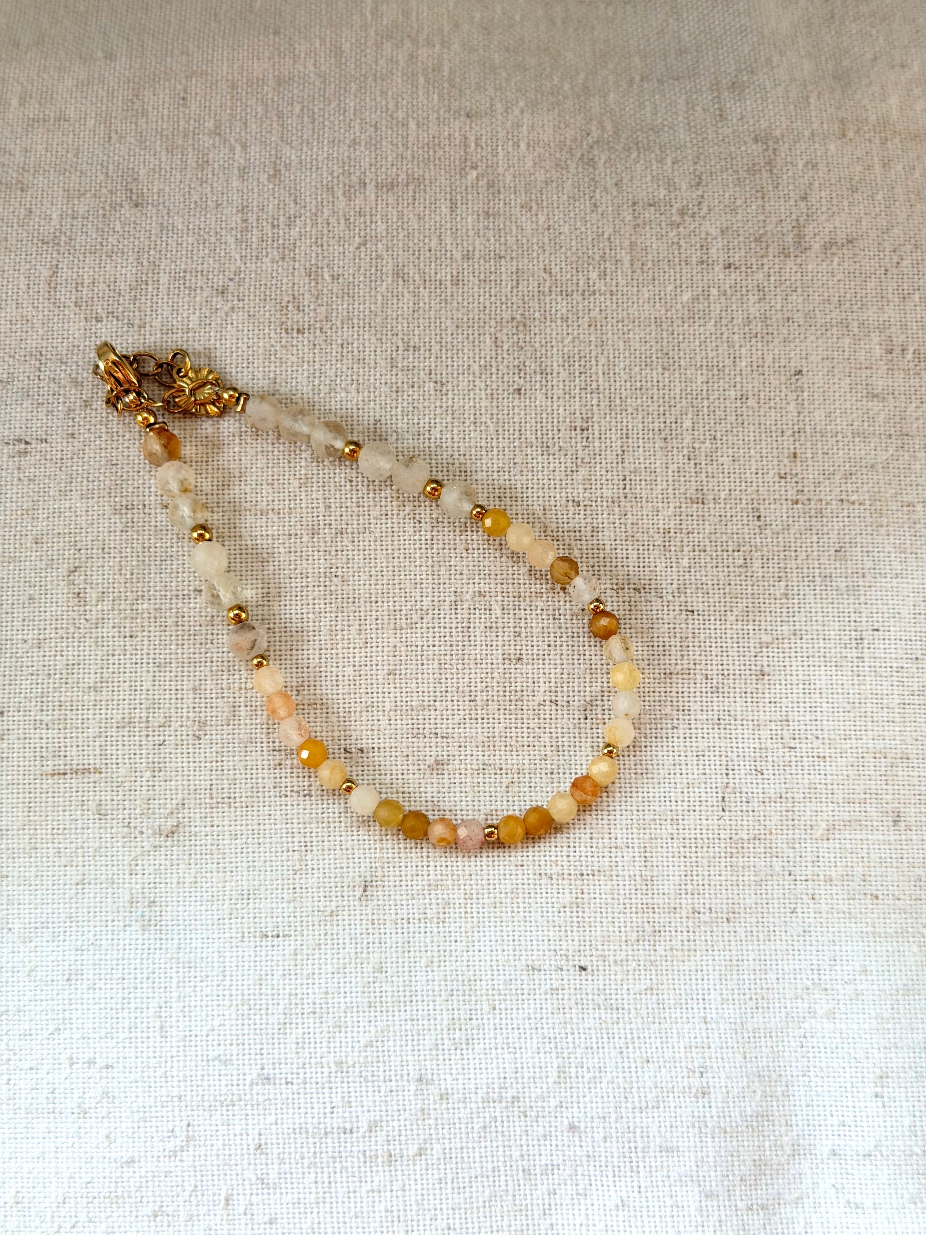 Bracelet en pierres naturelles pierre du soleil, aventurine jaune et citrine – Soléa