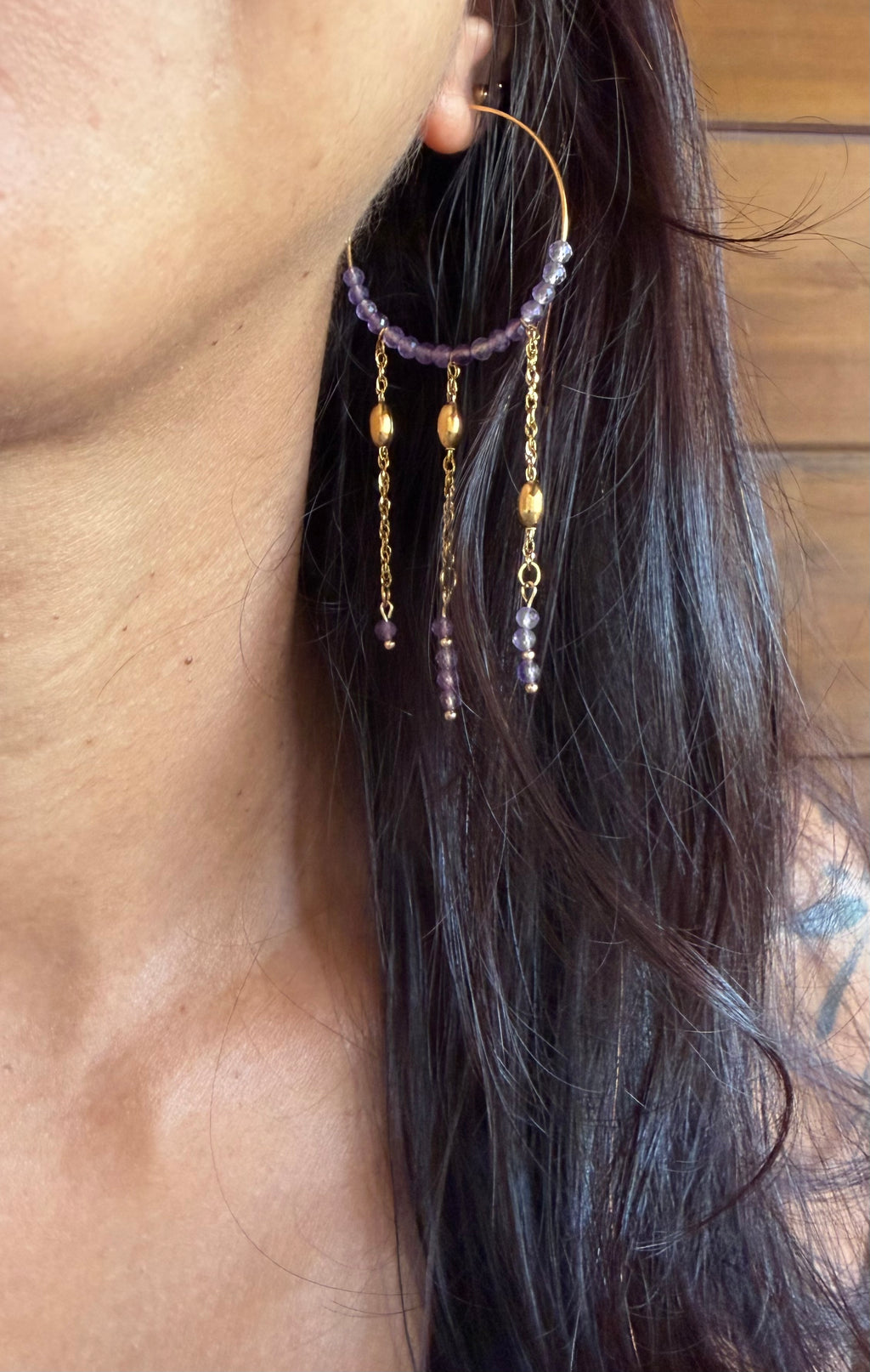 Boucles d’oreilles Ysia – Améthyste naturelle et chaînes en acier inoxydable