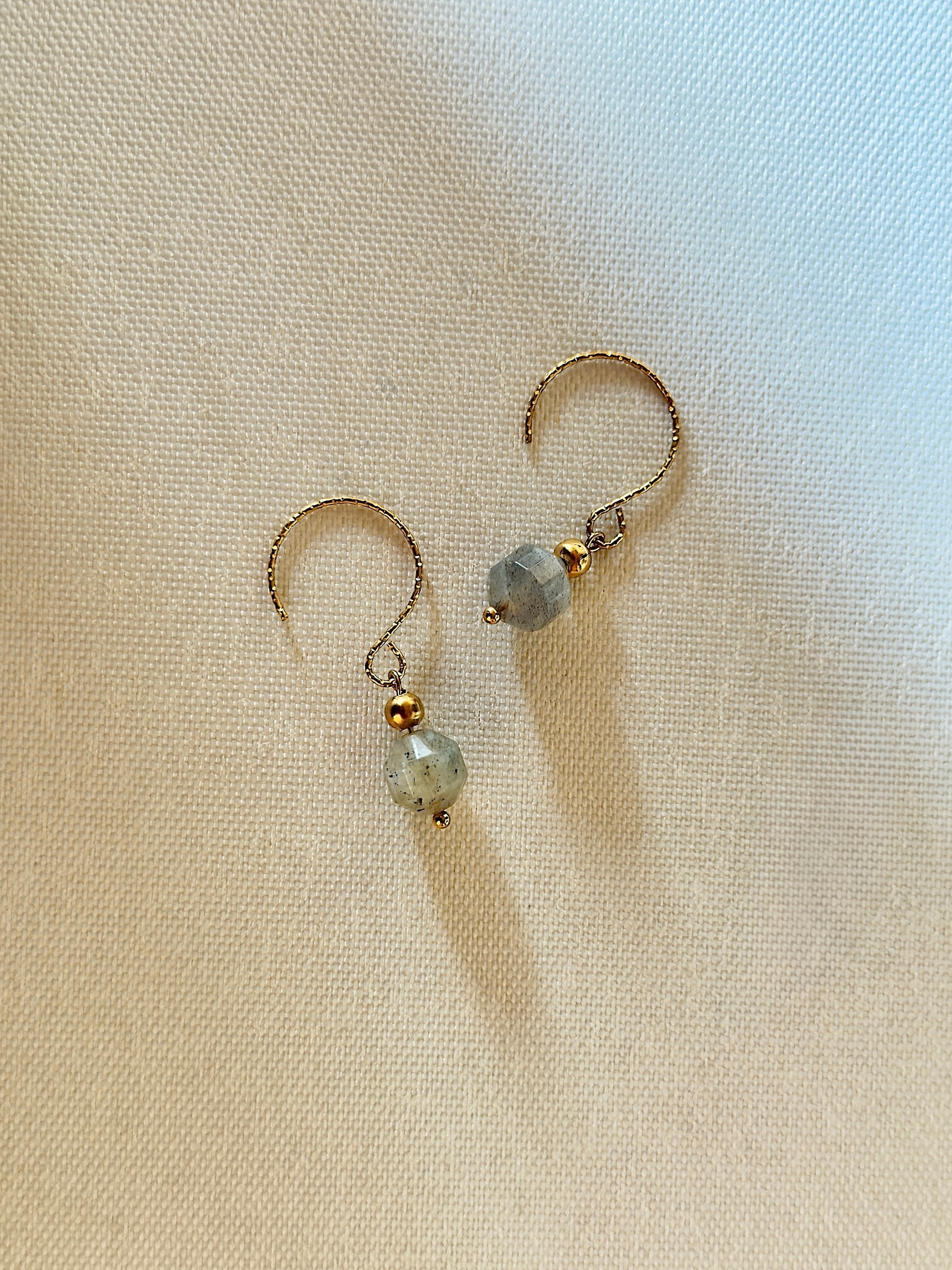 Les boucles Lauria - Labradorite