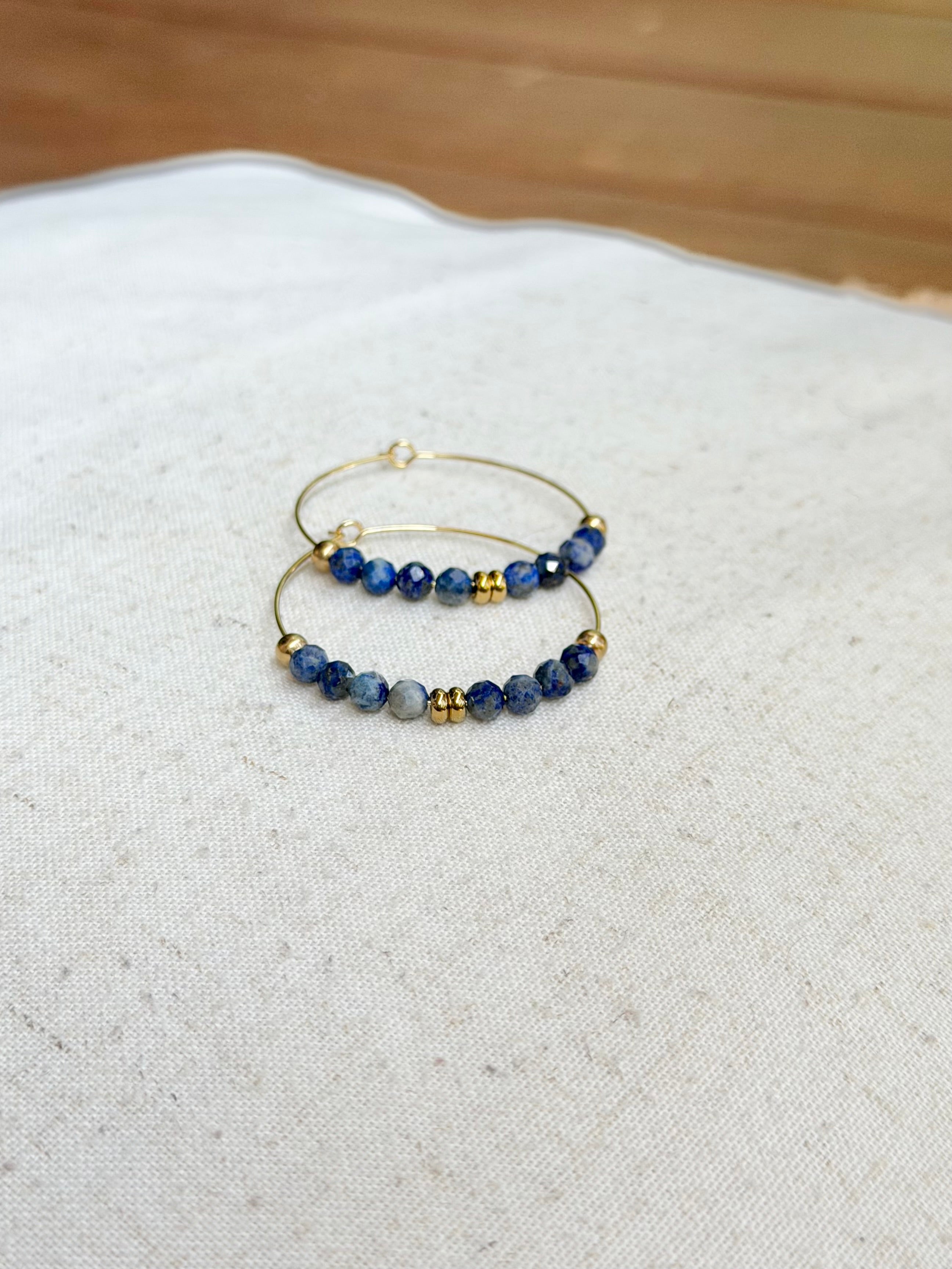 Boucles d’oreilles Nayra – Lapis-lazuli et acier inoxydable