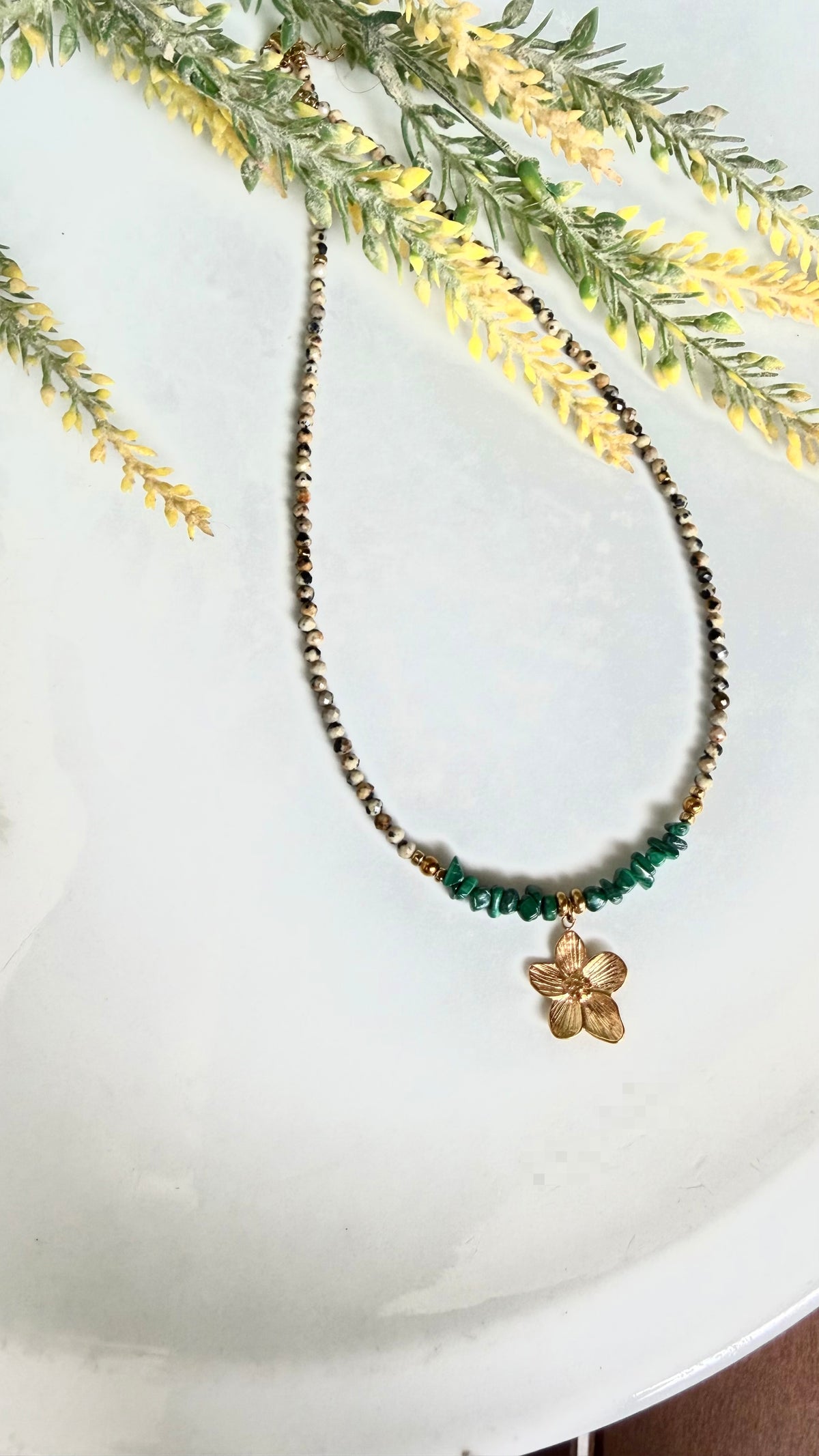 Collier Malachite & Jaspe Dalmatien – Mini Fleur