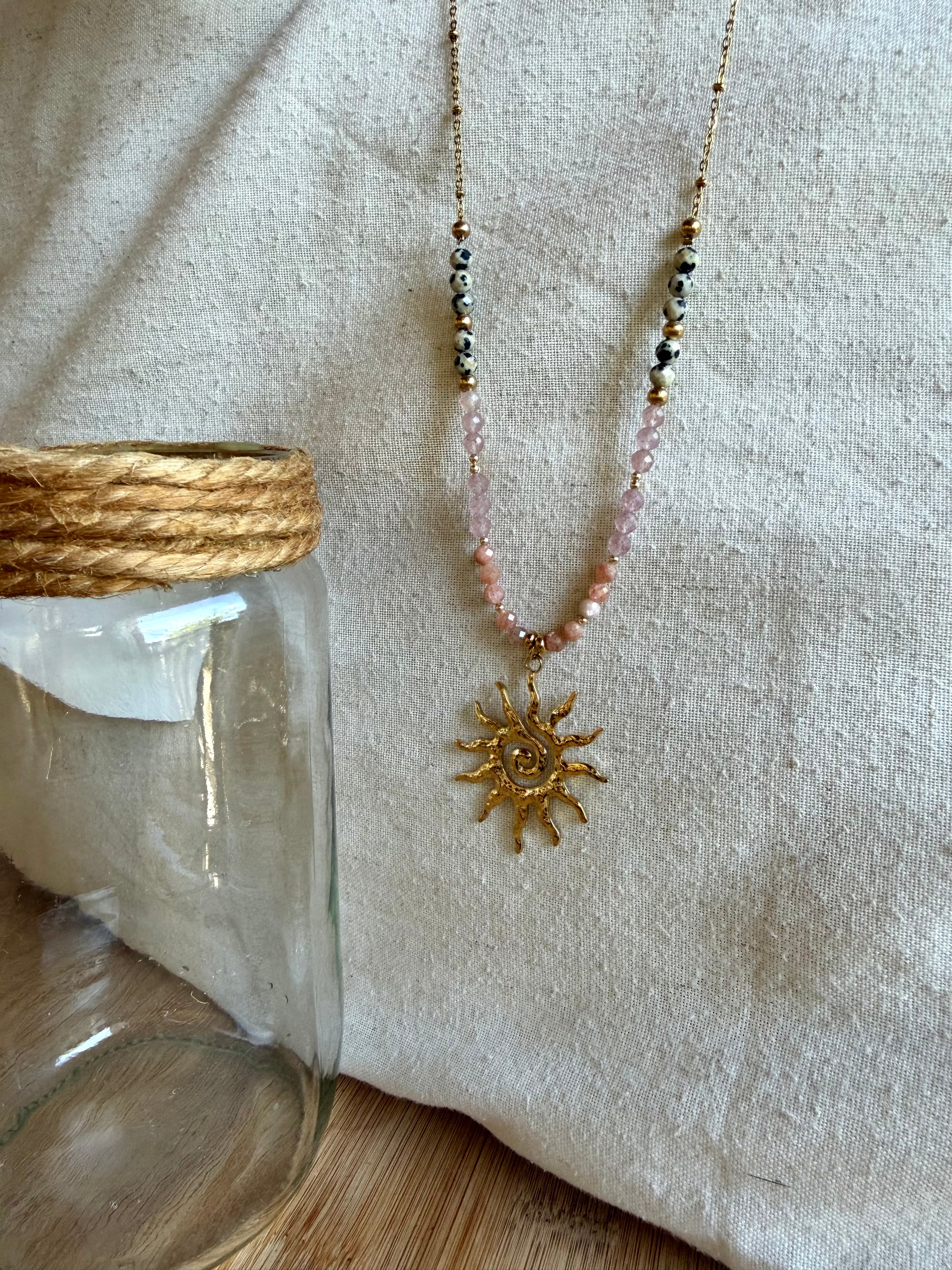 ✨ Collier Solaire Pierre du Soleil, Quartz Fraise & Jaspe Dalmatien – Acier Inoxydable