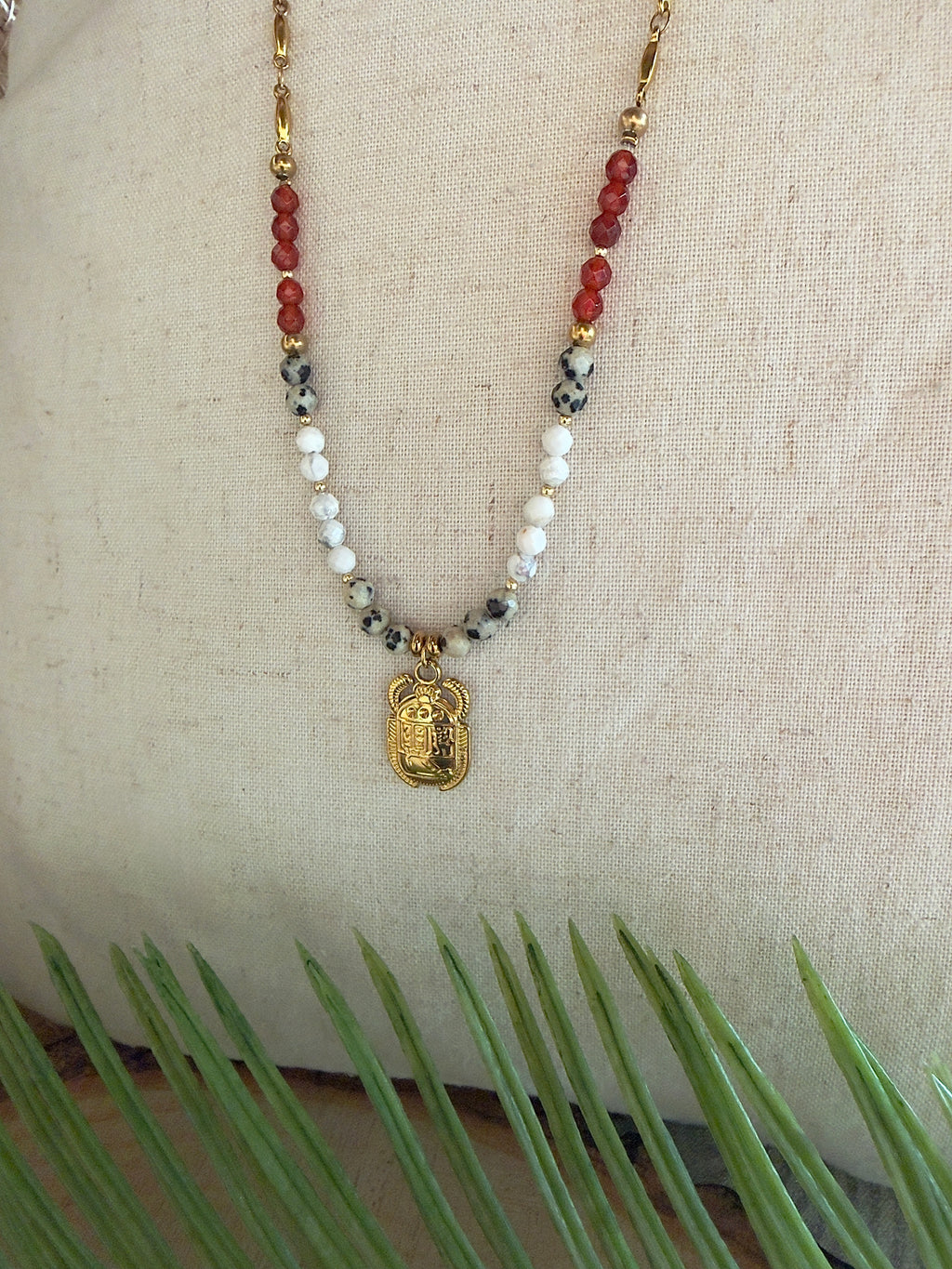 Collier Sora – Cornaline, jaspe dalmatien et howlite