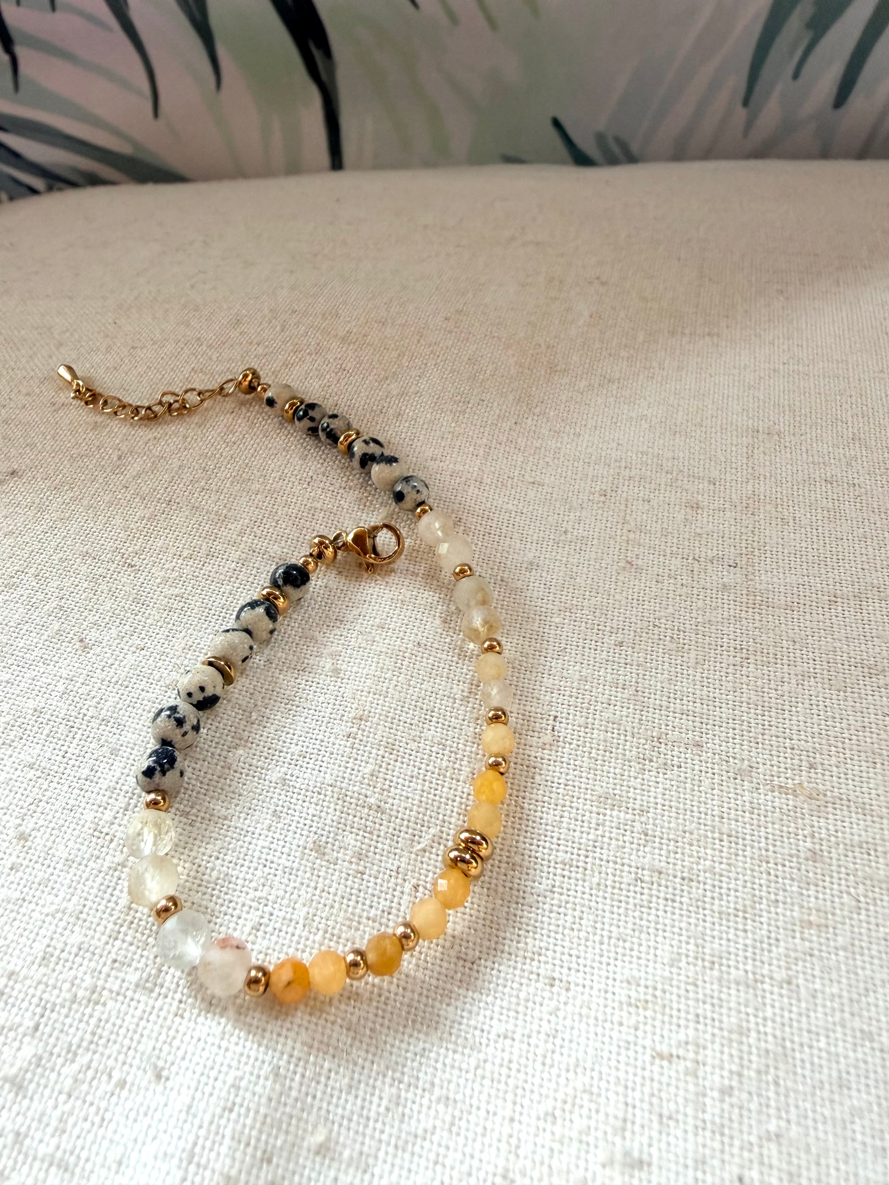 Bracelet en pierres naturelles jaspe dalmatien, citrine et aventurine jaune – Naïa