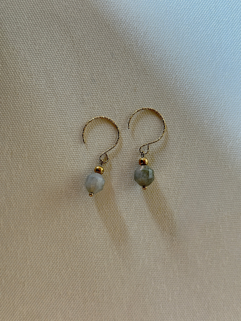 Les boucles Lauria - Labradorite