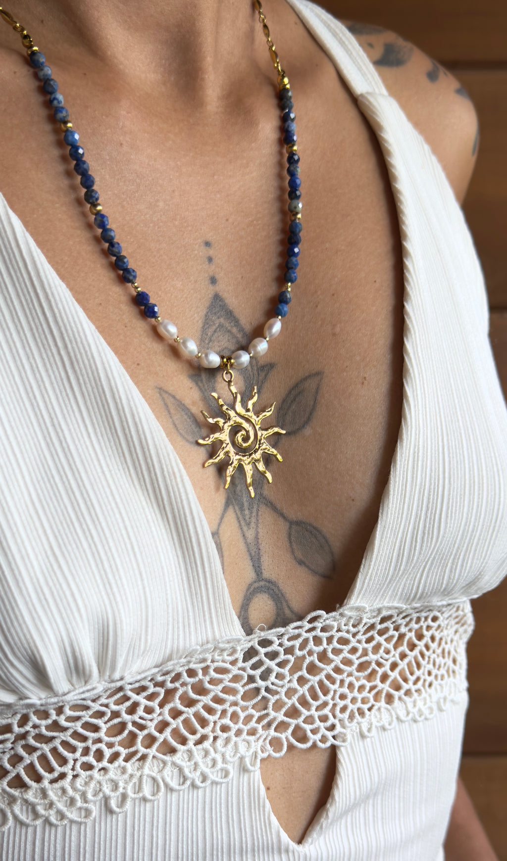 Collier Solea– Perles d’eau douce & Lapis-Lazuli- chaîne en acier inoxydable