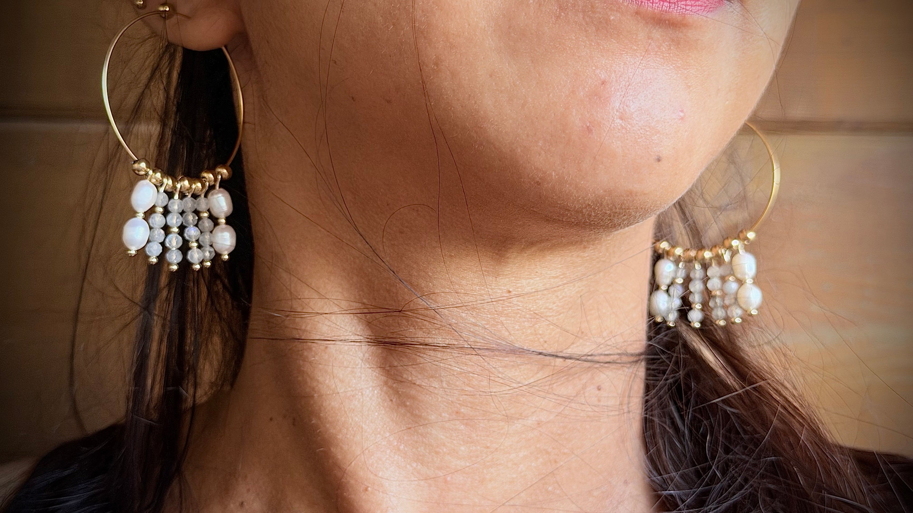 Boucles d’oreilles Lina – Perle d’eau douce et labradorite