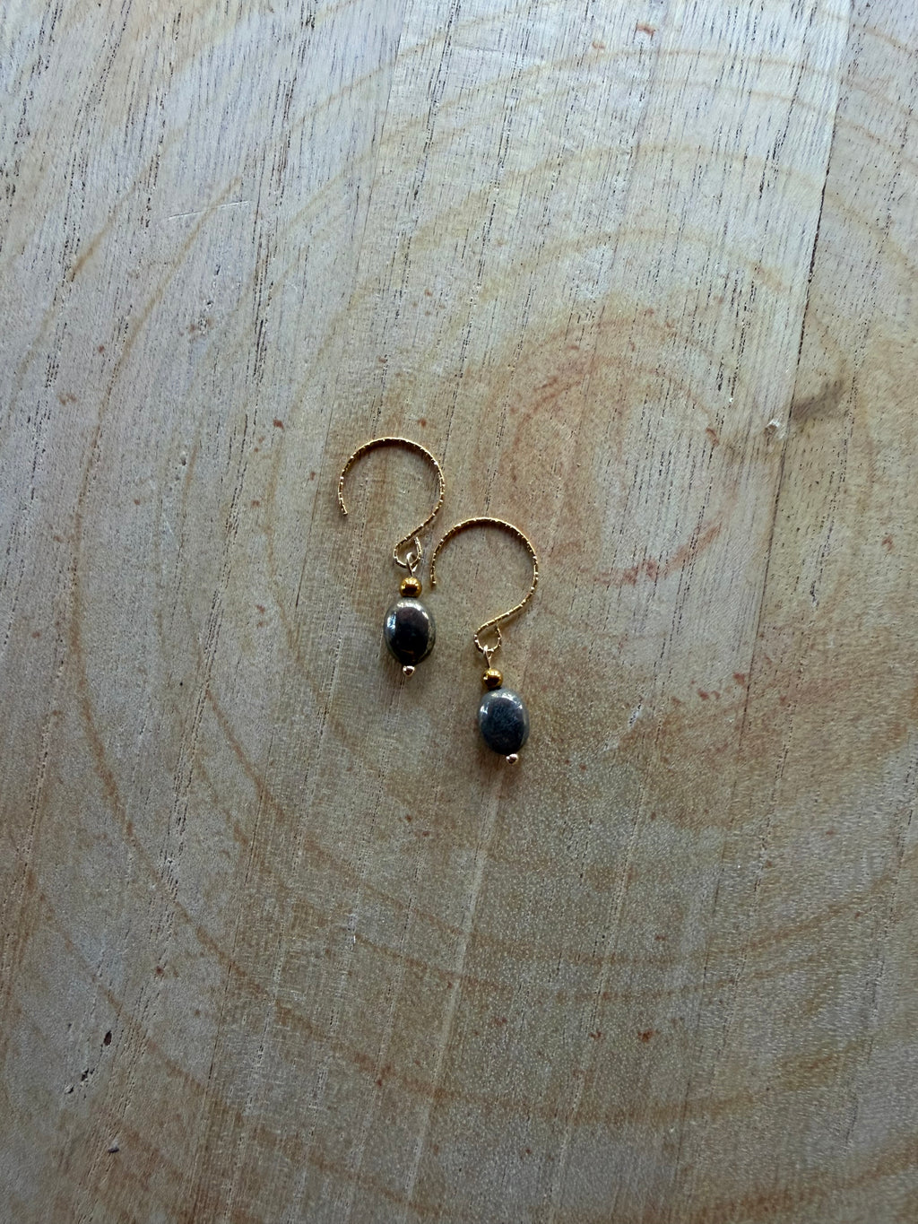 Boucles d’oreilles Pyrite & Hématite Dorée