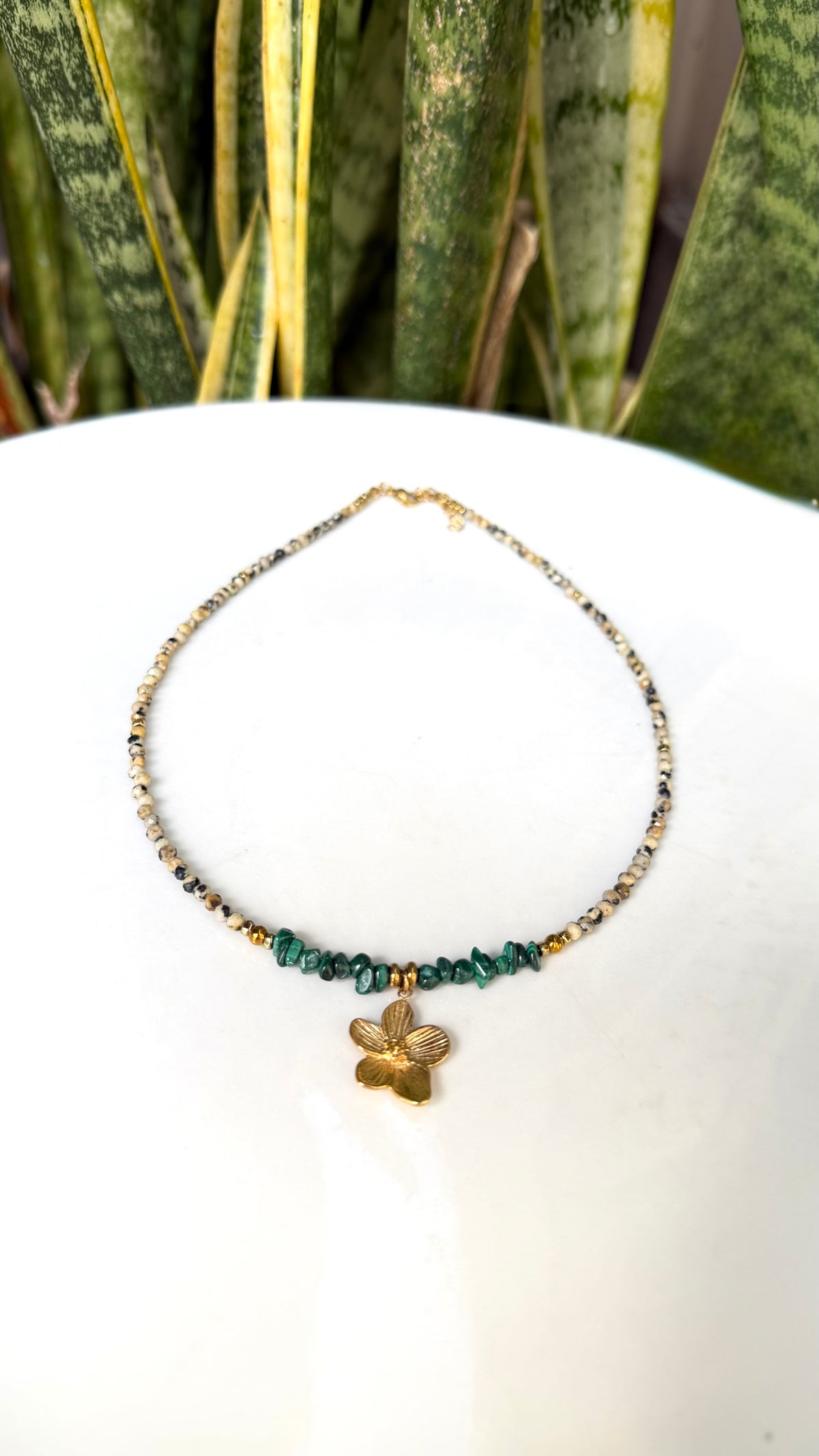 Collier Malachite & Jaspe Dalmatien – Mini Fleur