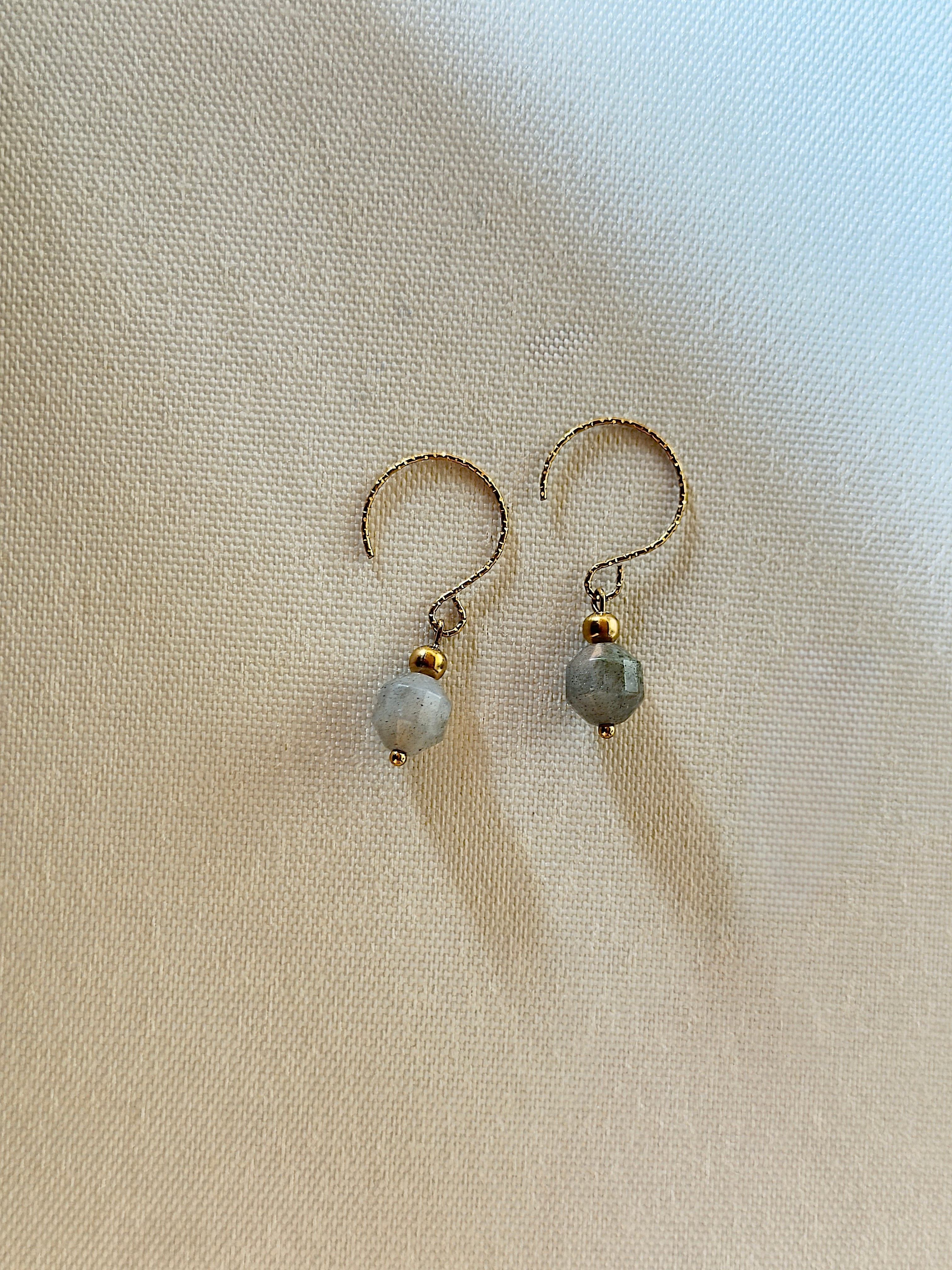 Les boucles Lauria - Labradorite