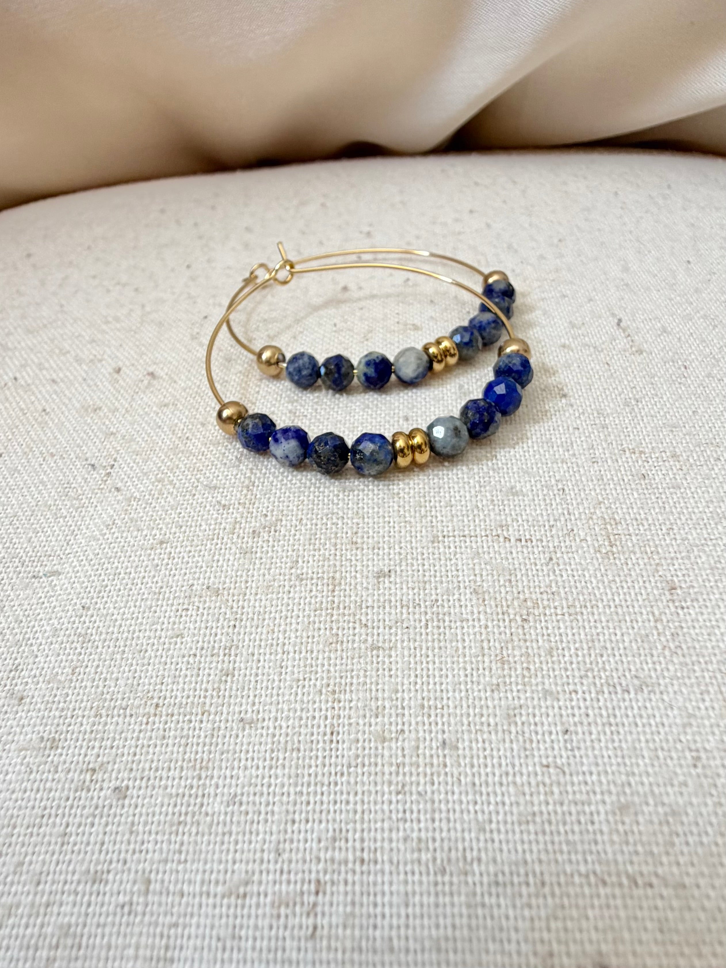 Boucles d’oreilles Nayra – Lapis-lazuli et acier inoxydable