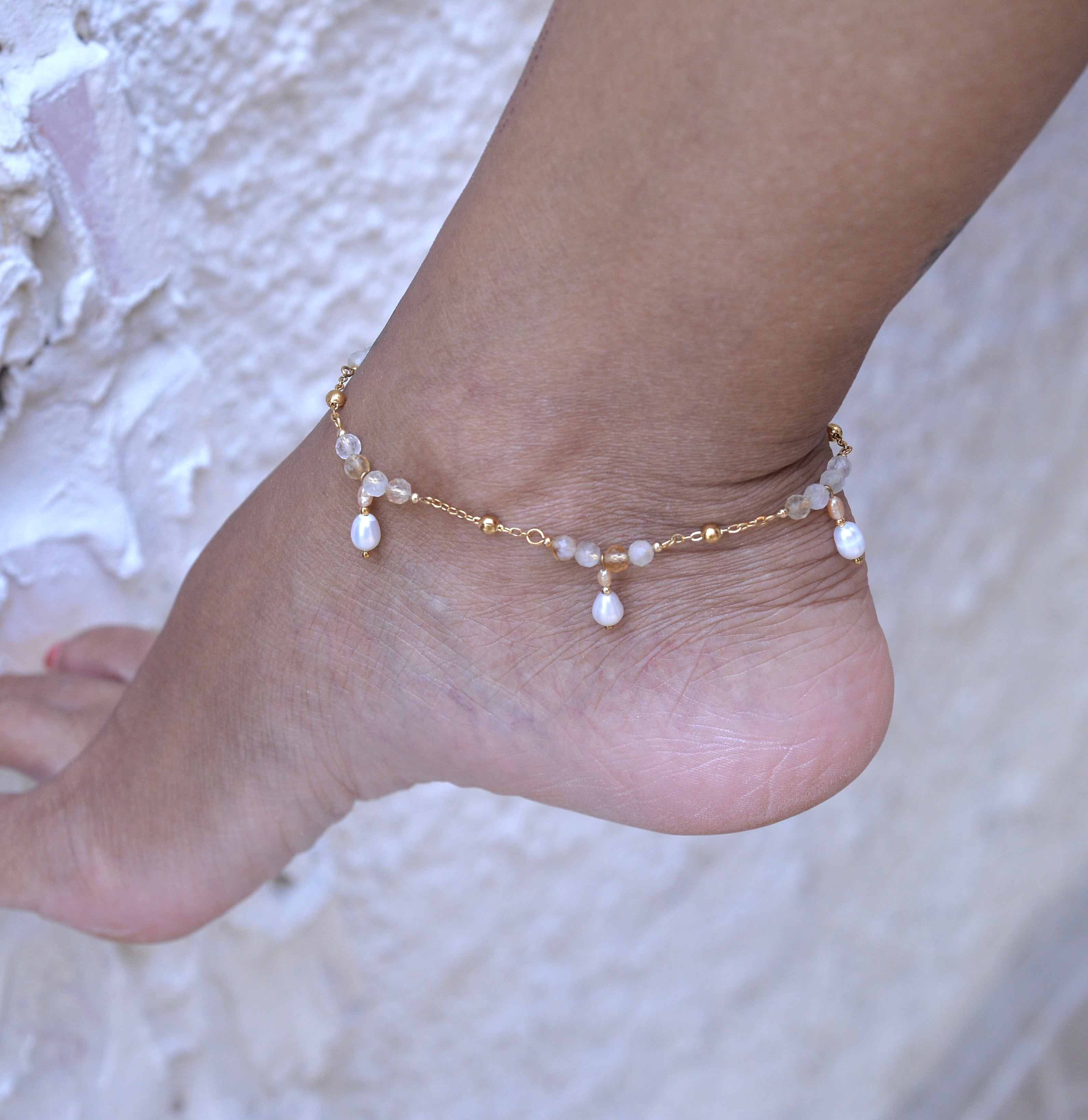 Chaîne de cheville Céline - Citrine et perles d’eau douce