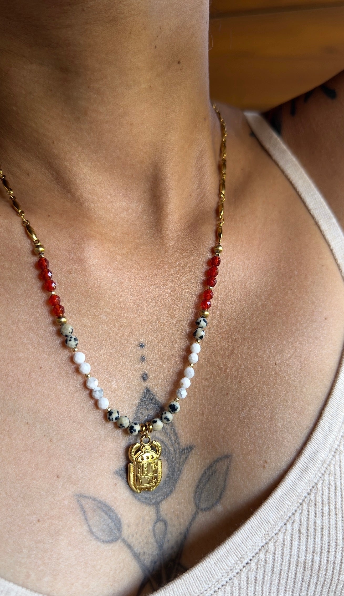 Collier Sora – Cornaline, jaspe dalmatien et howlite