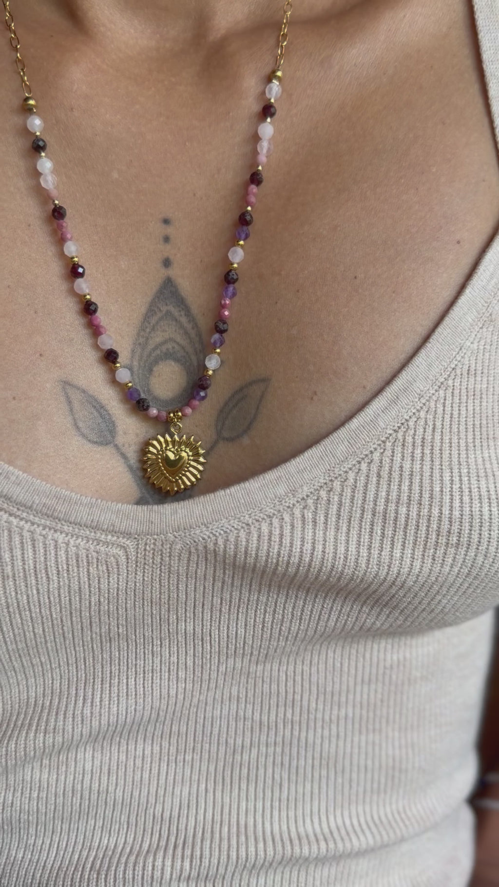 Collier Kalia – Quartz rose, rhodonite, grenat et améthyste