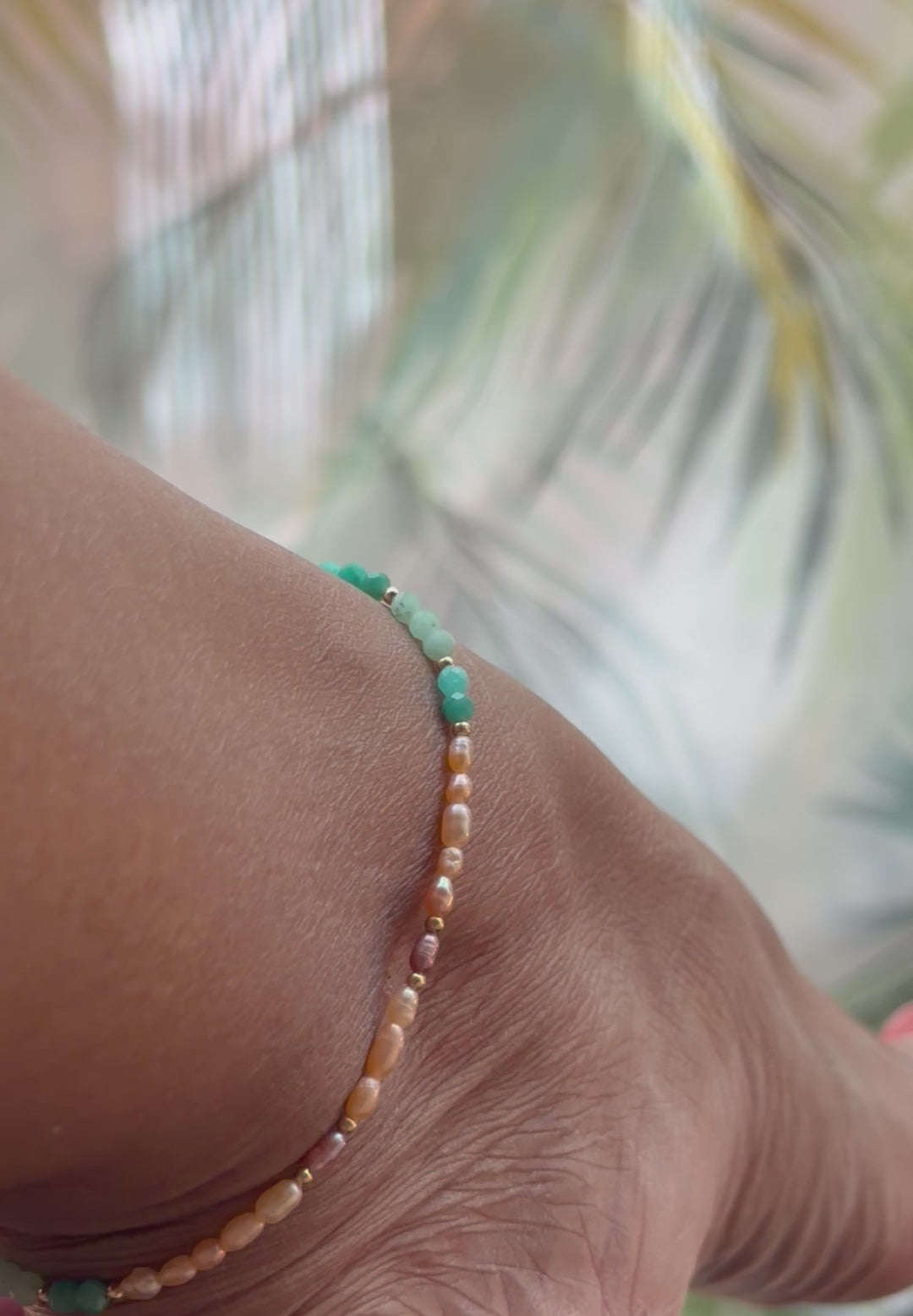 Chaîne de cheville Mila – Jade, amazonite et perles d’eau douce